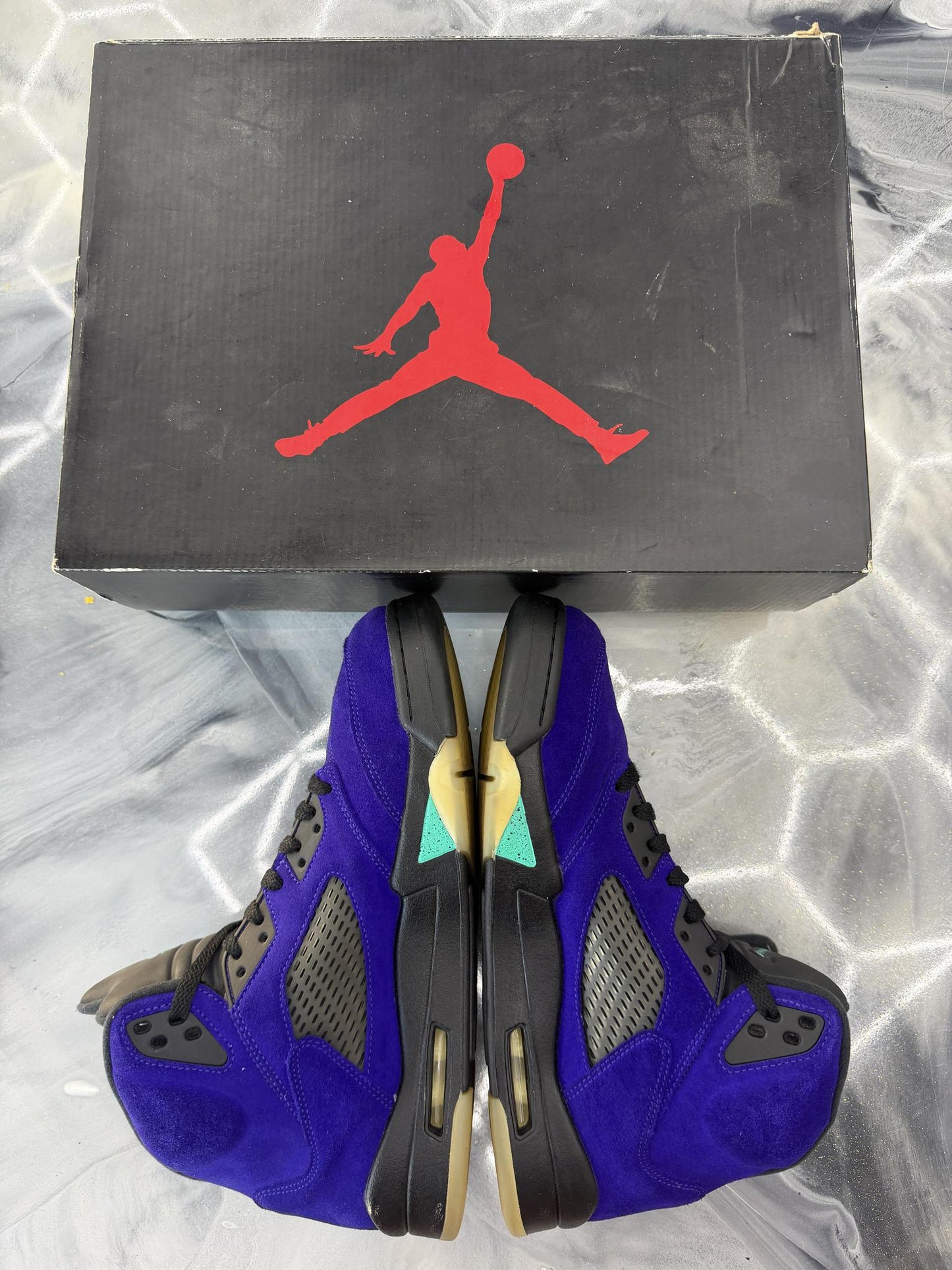 Jordan 5 "Alternate Grape" Used Size 11.5