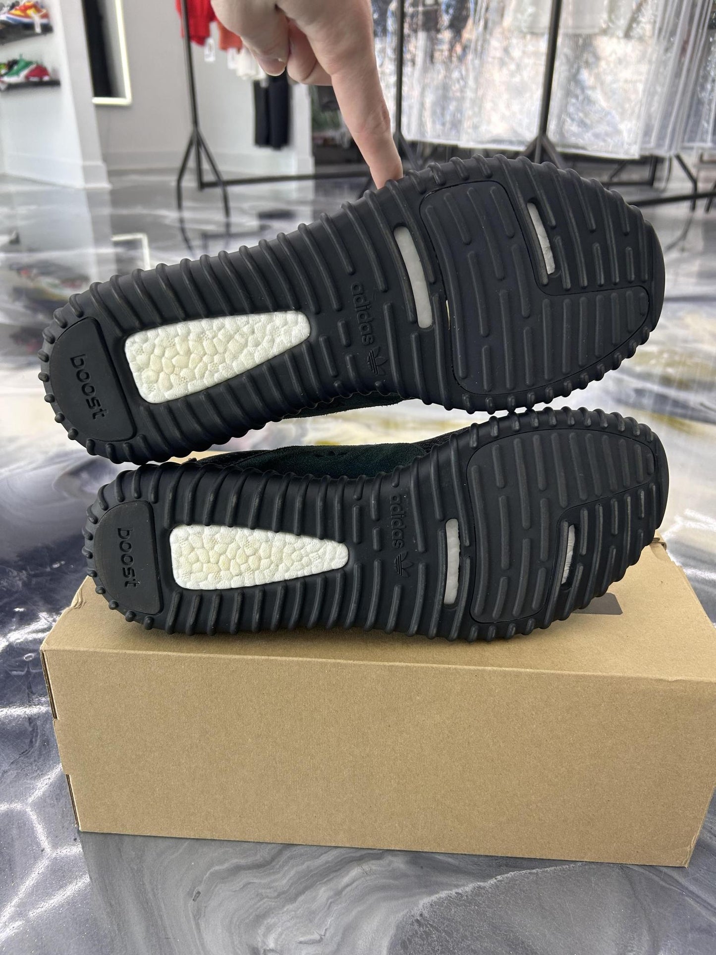 Adidas Yeezy 350 Boost "Pirate Black" Used Size 14.5