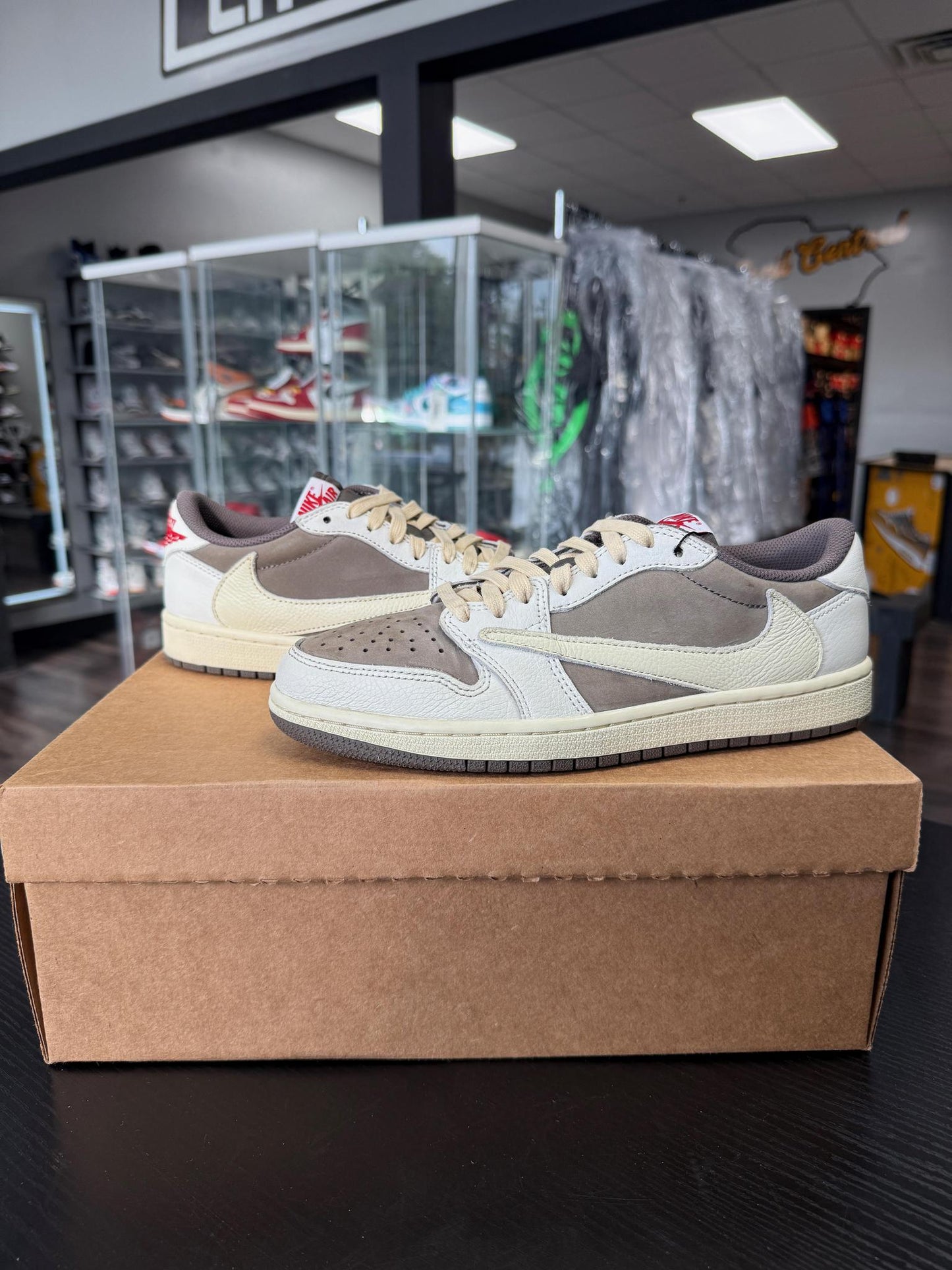 Jordan 1 Low x Travis Scott "Reverse Mocha" Used Size 7Y/8.5W