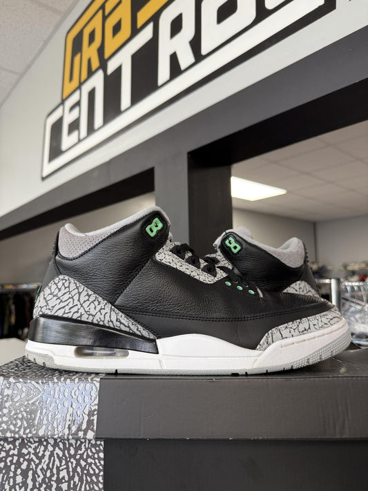 Jordan 3 "Green Glow" Used Size 11.5