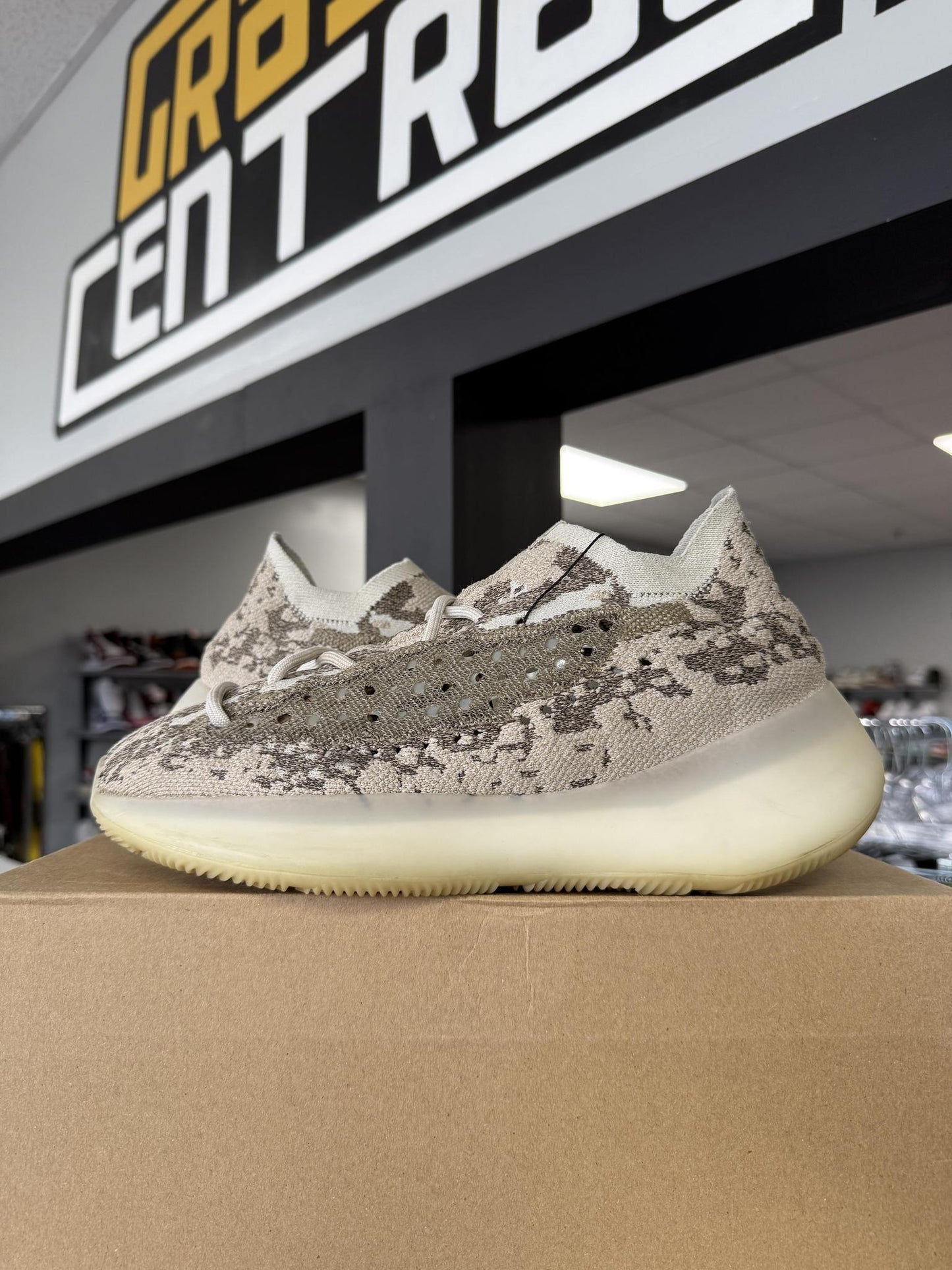 Adidas Yeezy 380 "Pyrite" Used Size 9