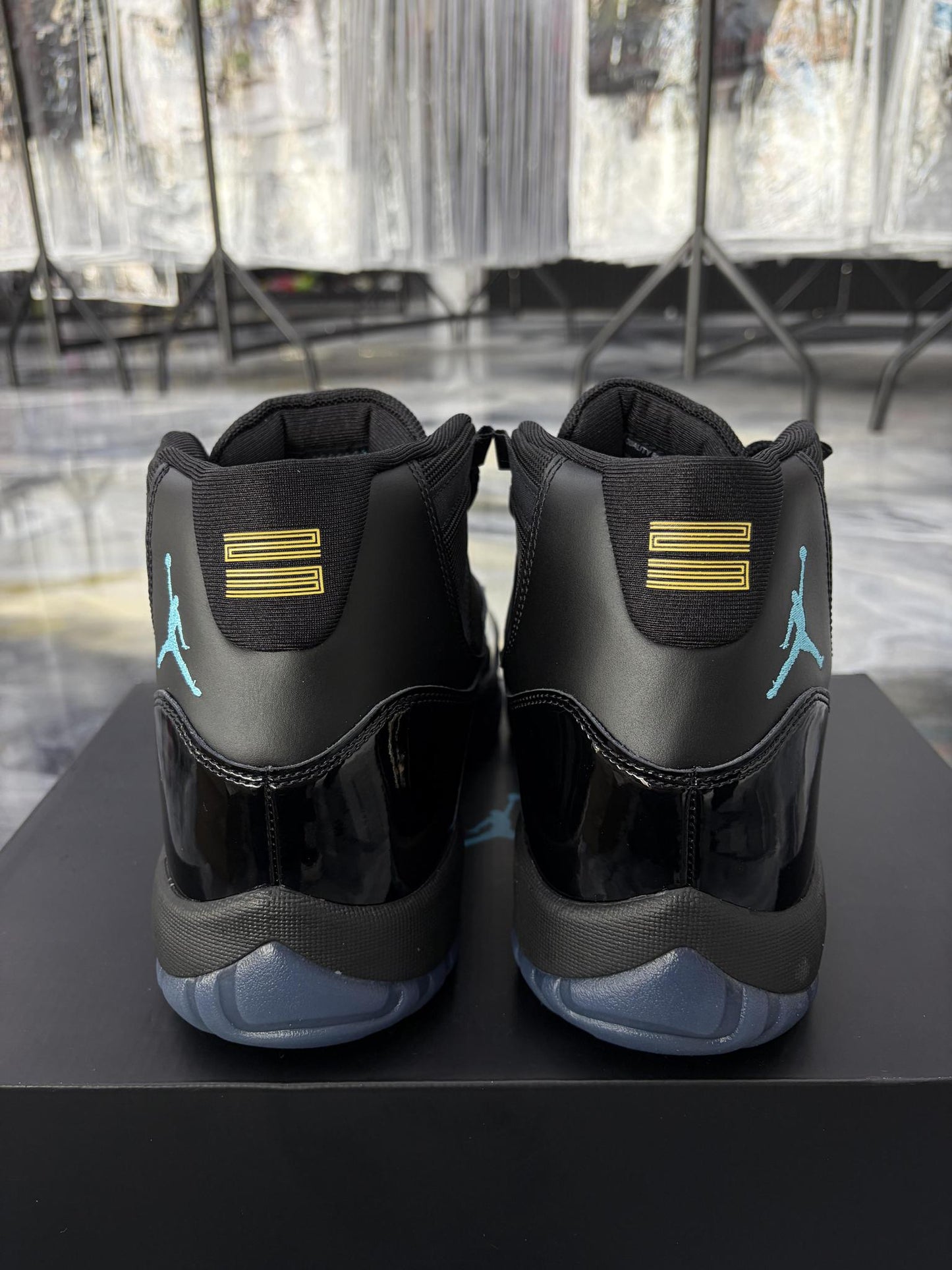 Jordan 11 "Gamma" Used Size 12