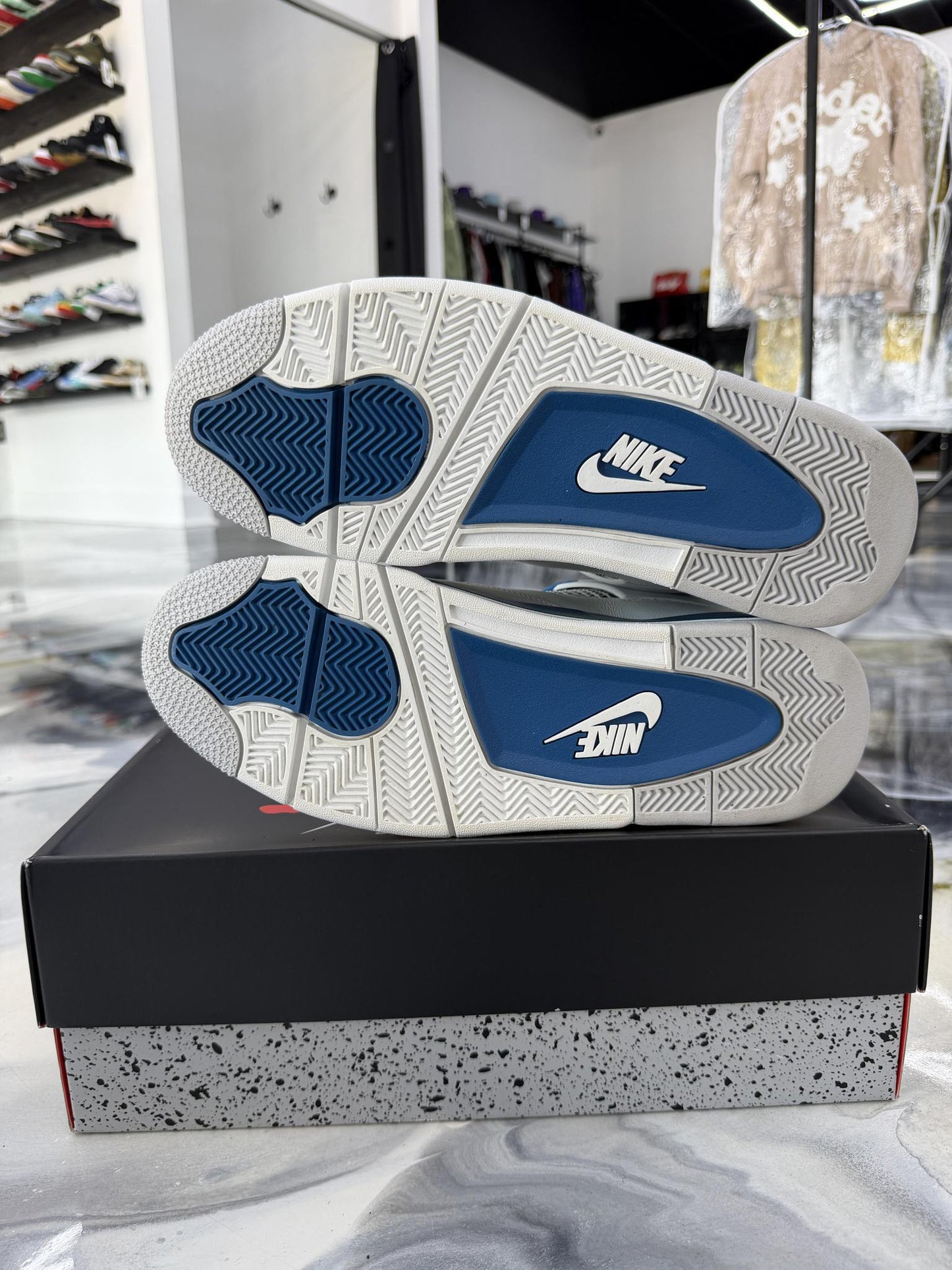 Jordan 4 "Military Blue" Used Size 12