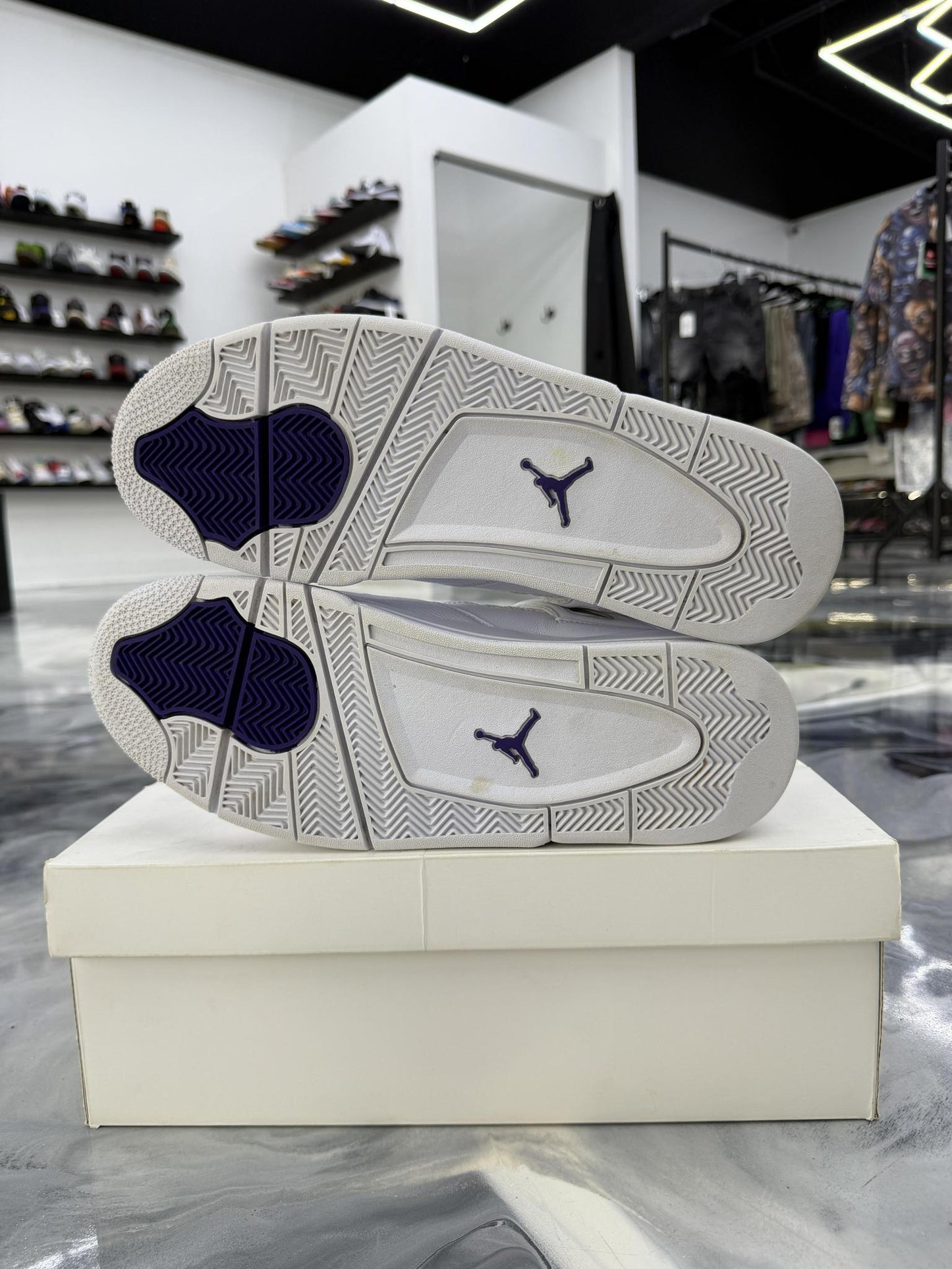 Jordan 4 "Metallic Purple" Used Size 13