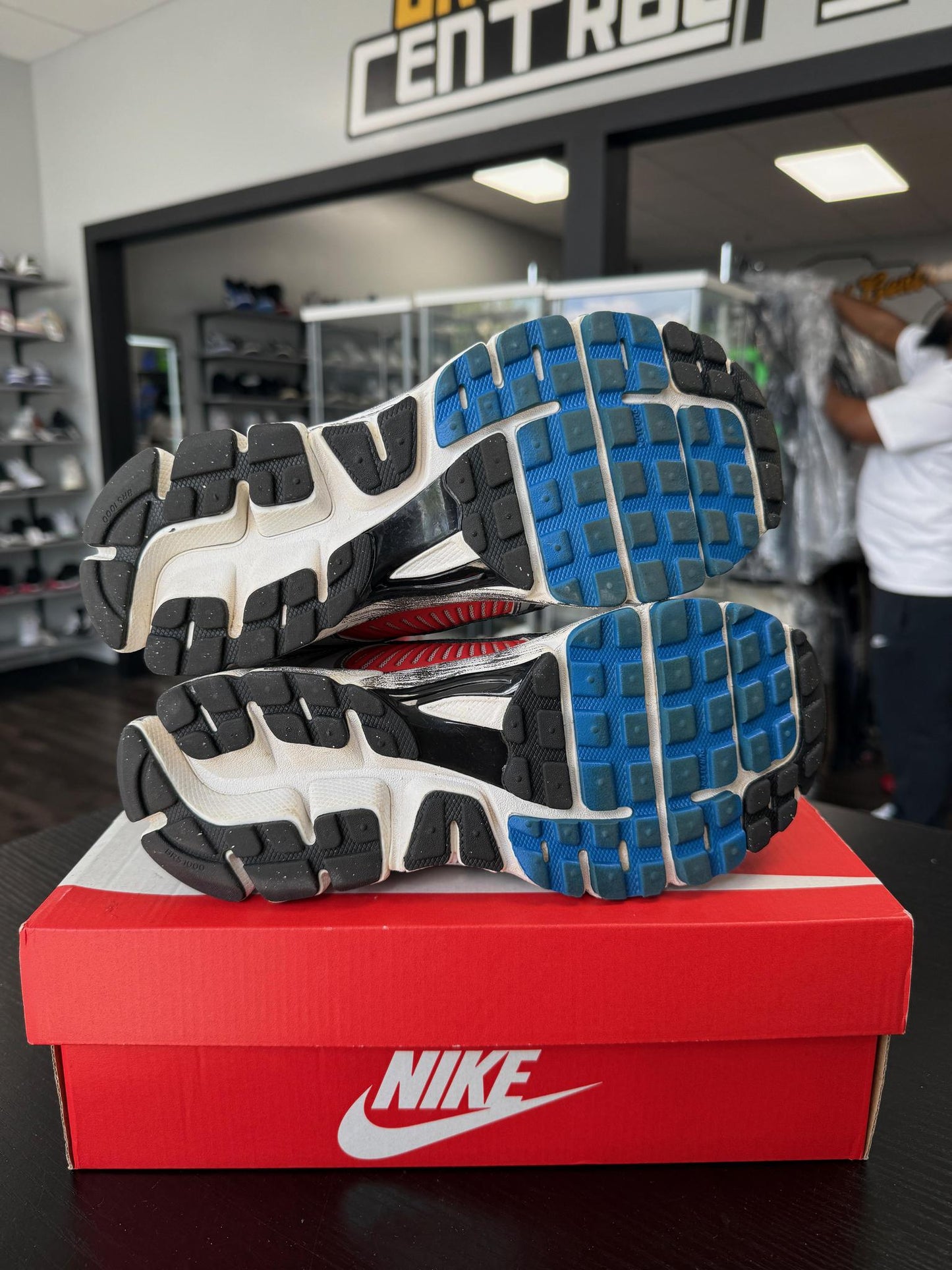 Nike Vomero 5 "Gundam" Used Size 5Y/6.5W