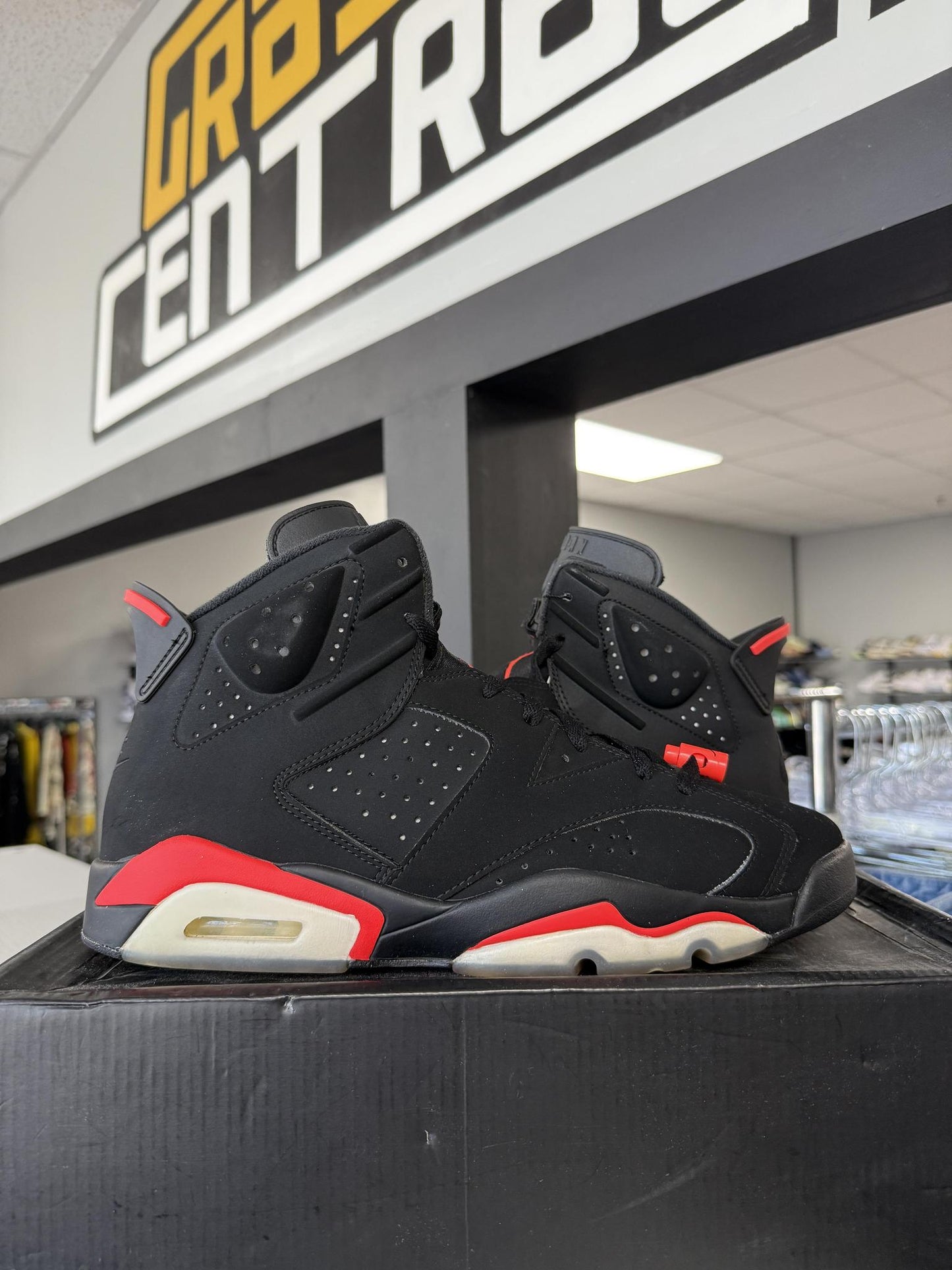 Jordan 6 "Infrared 2019" Used Size 11