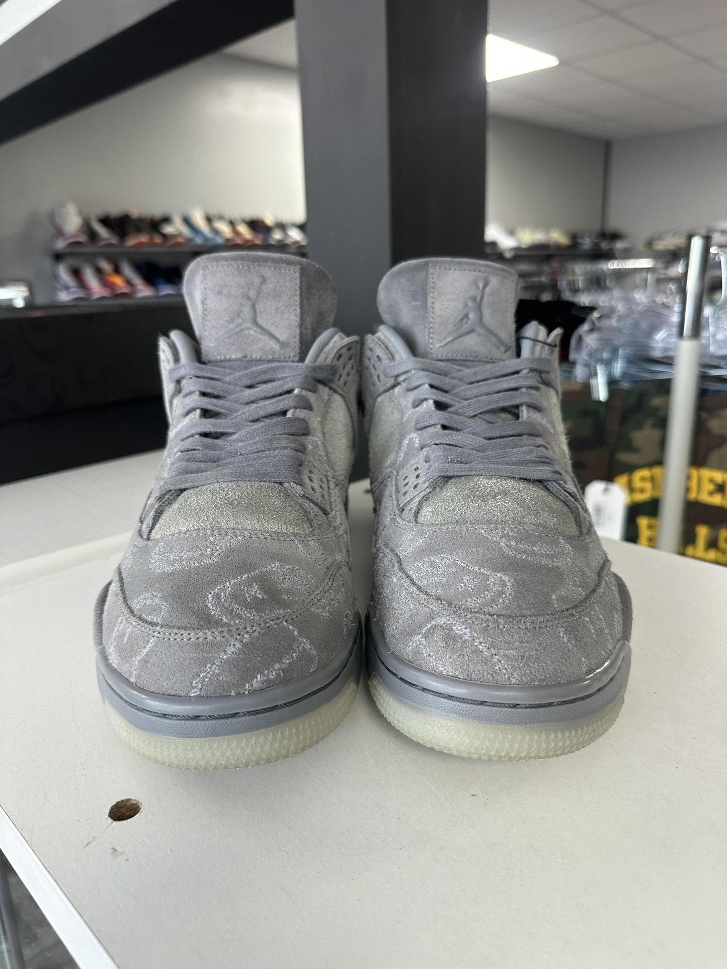 Jordan 4 Kaws "Grey" Used Size 13