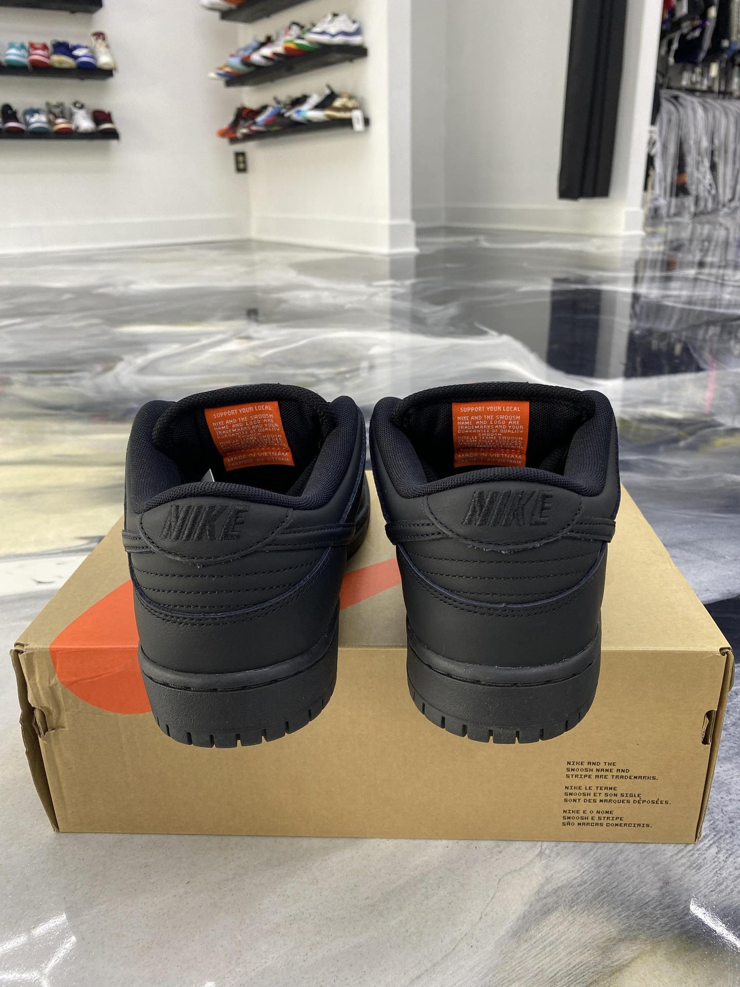 Nike SB Dunk Low "Triple Black" Used Size 9.5