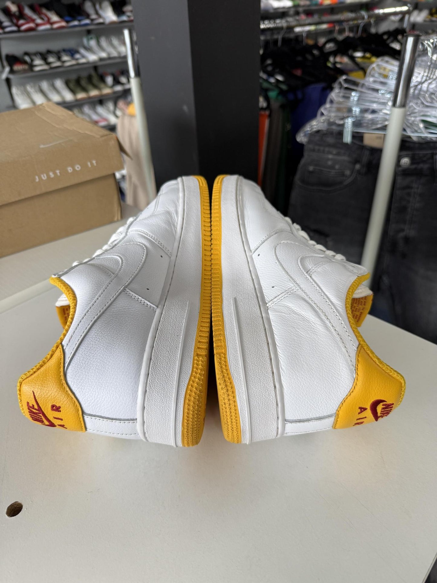Nike Air Force One Low "West Indies" Used Size 11