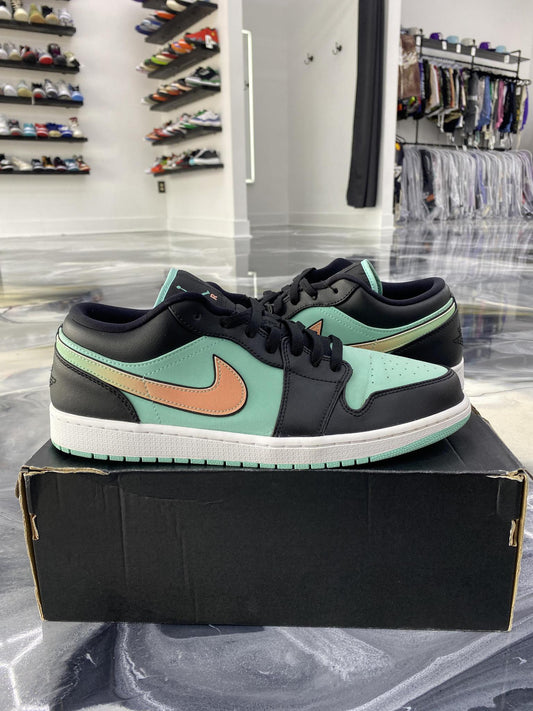 Jordan 1 Low "Tropical Twist" Used Size 13