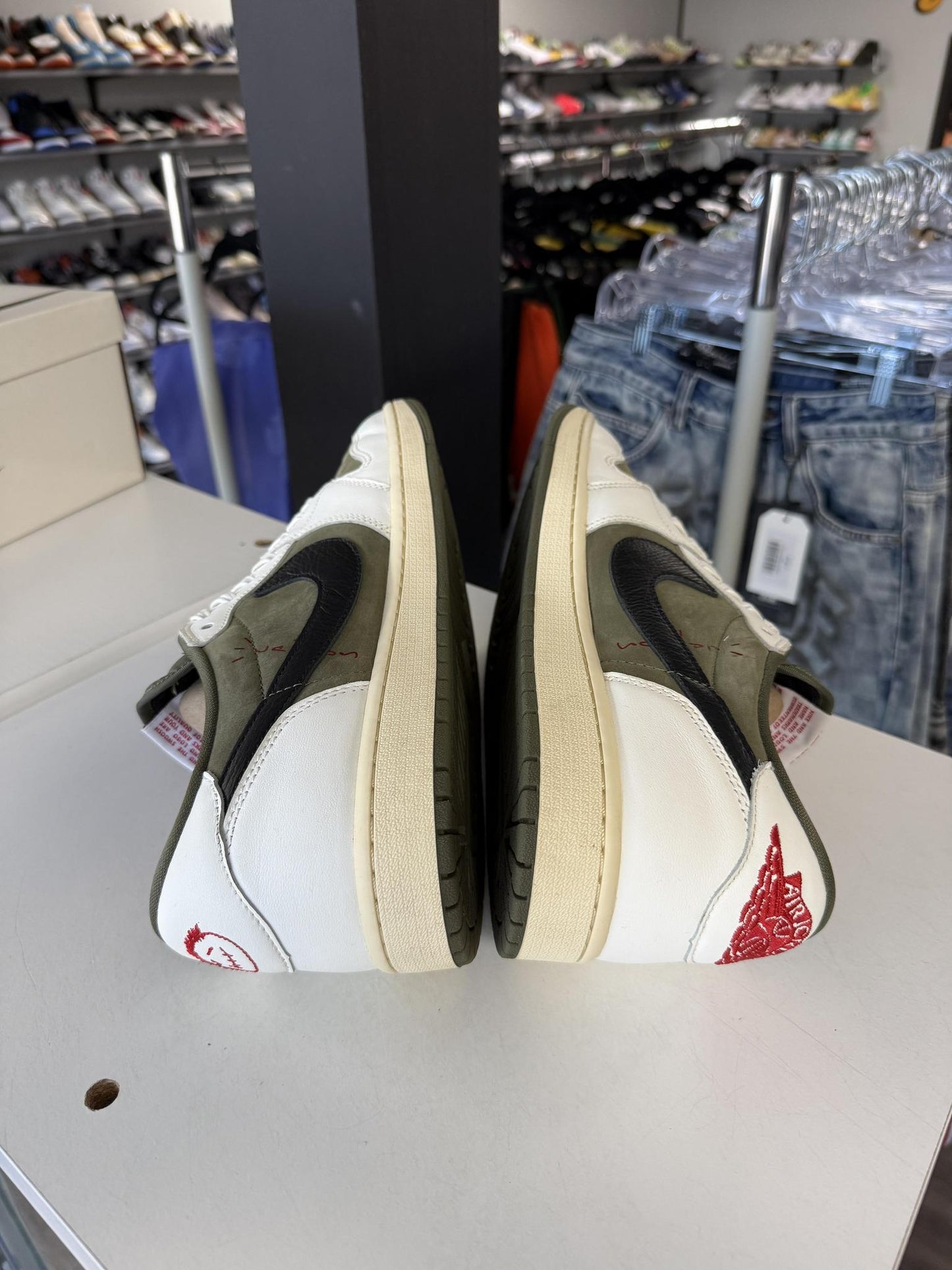Jordan 1 Low Travis Scott "Medium Olive" Used Size 13