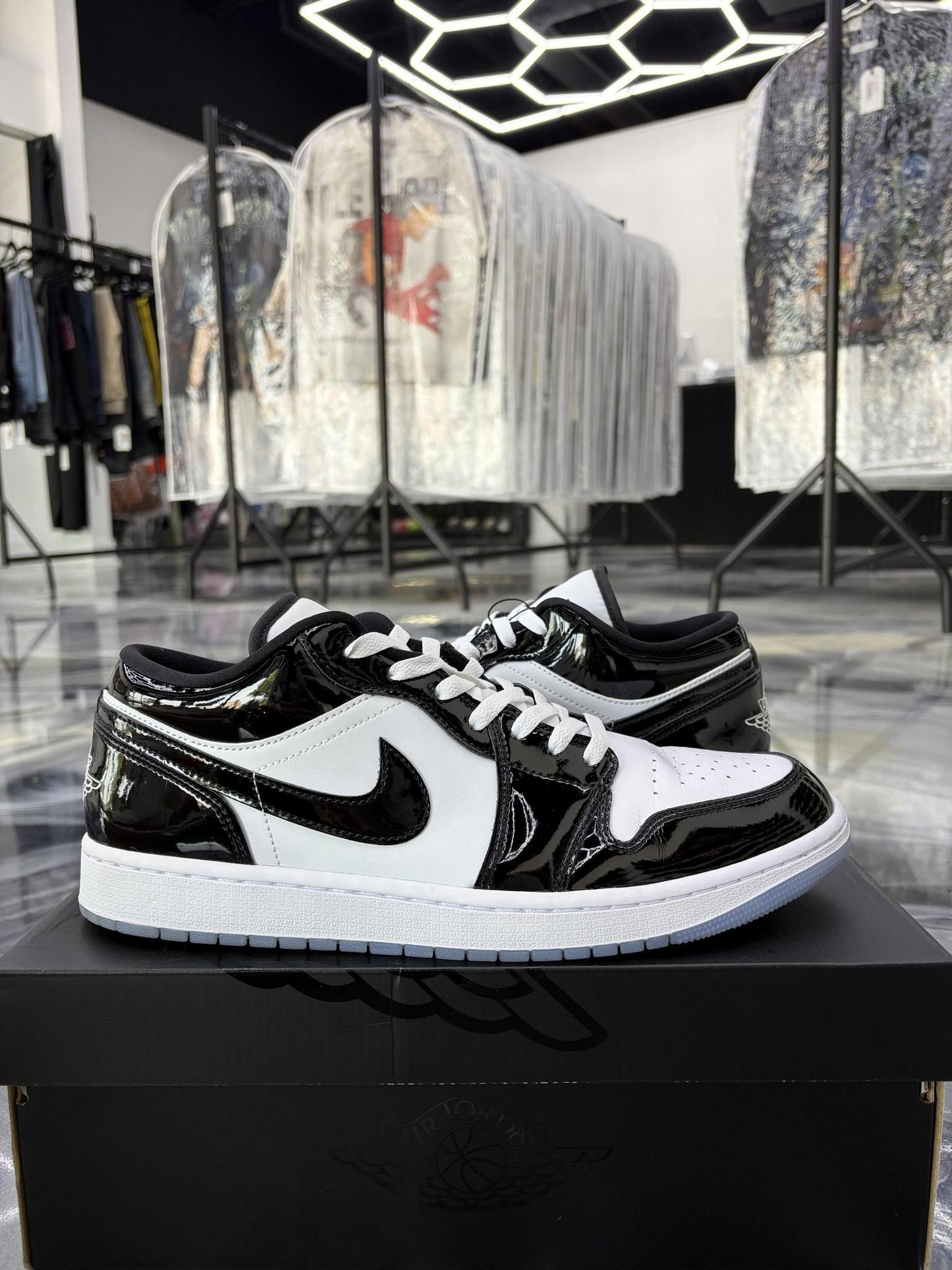Jordan 1 "Low Concord" Used Size 12