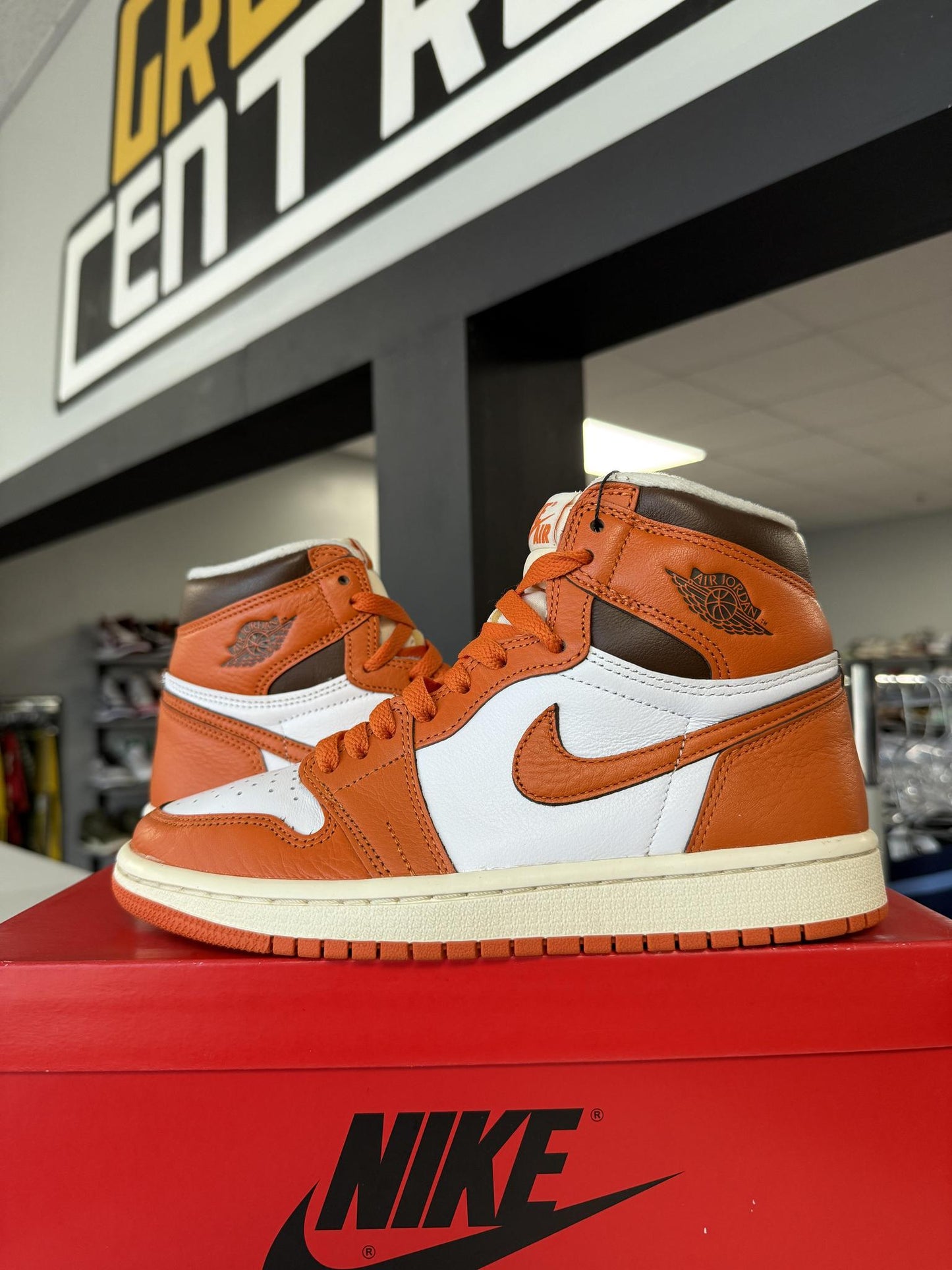 Jordan 1 "Starfish" Used Size 5Y/6.5W