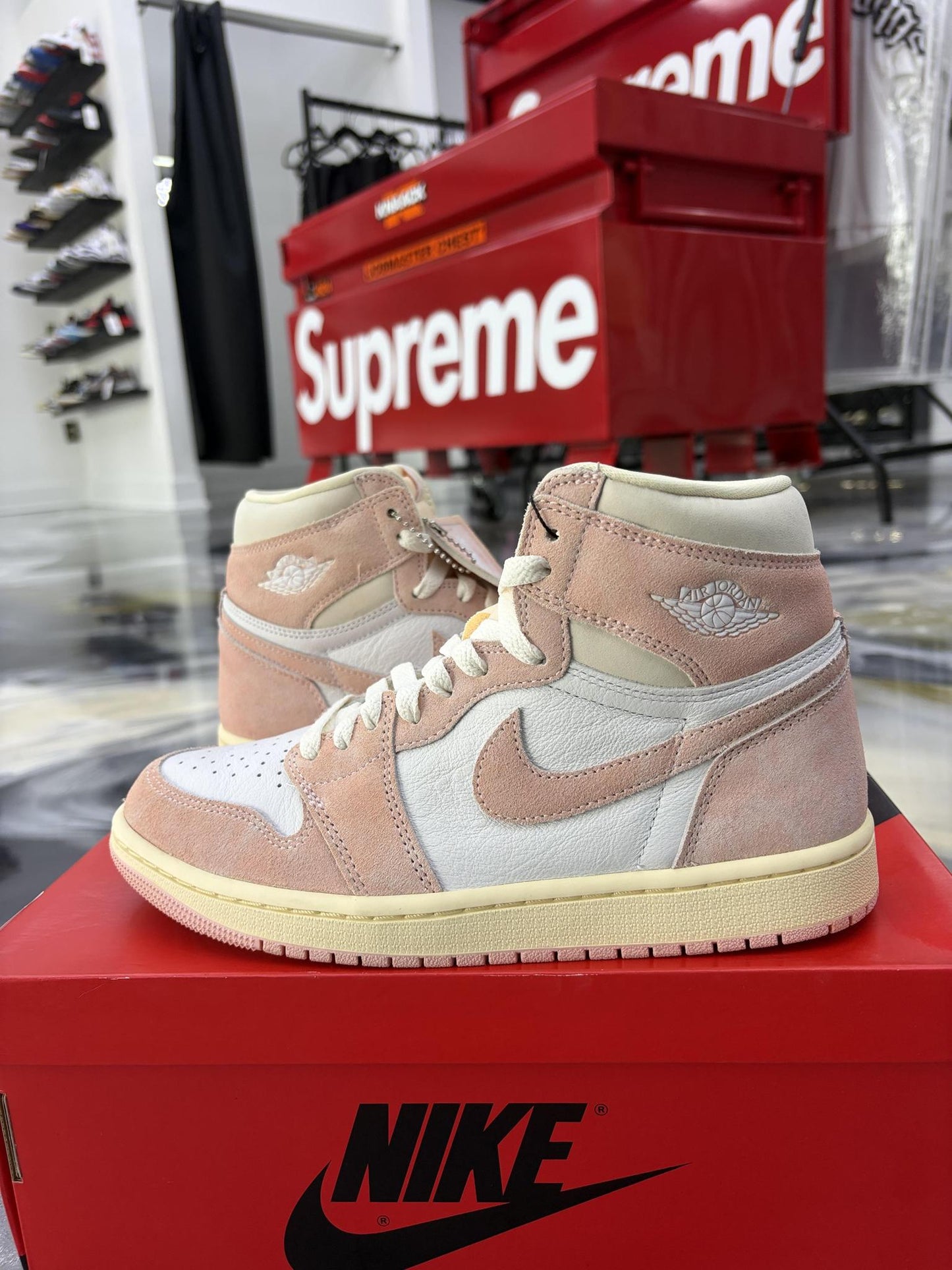 Jordan 1 High "Washed Pink" Used Size 6.5Y/8W
