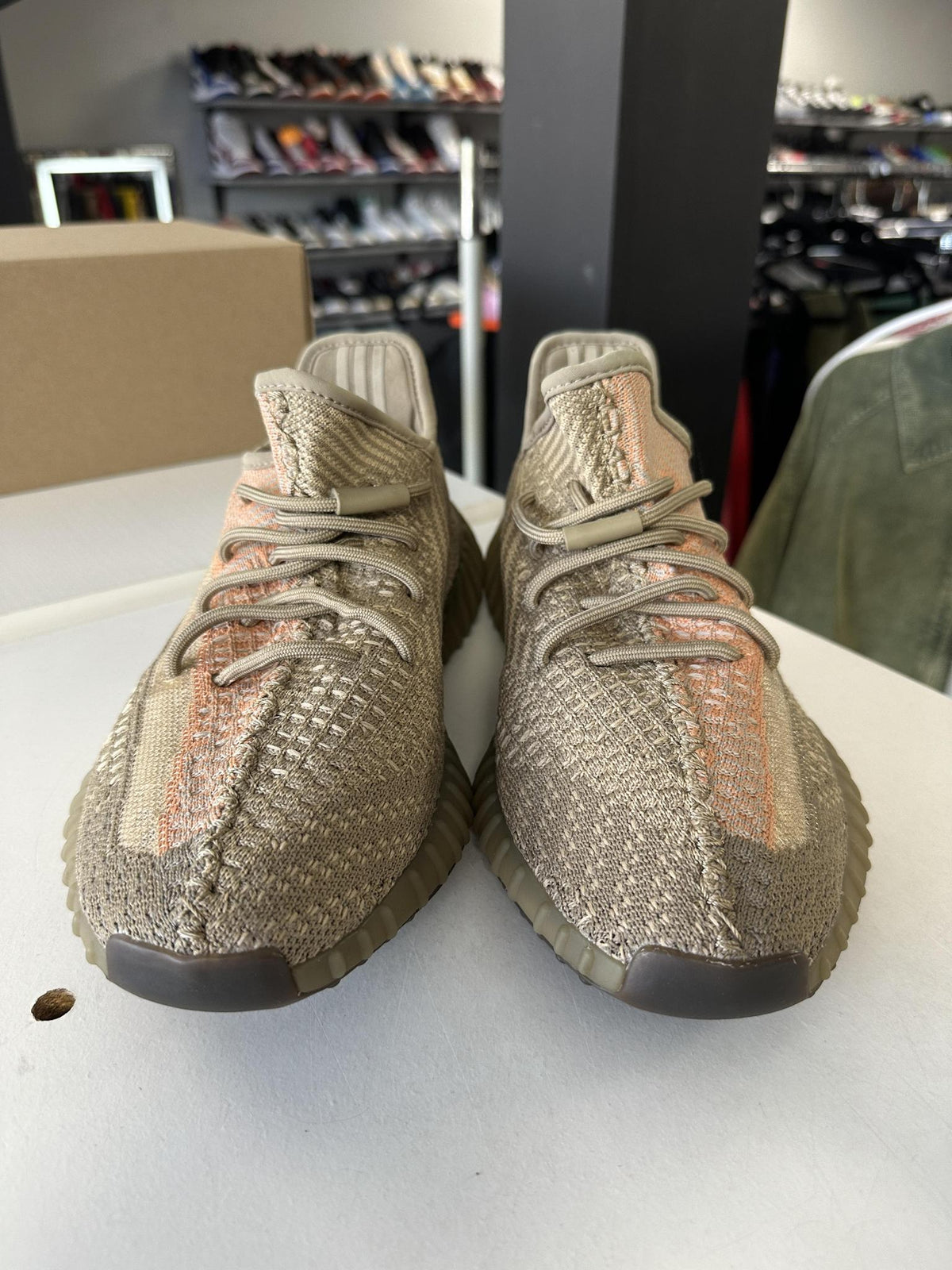 Yeezy 350 V2 "Sand Taupe" Used Size 9