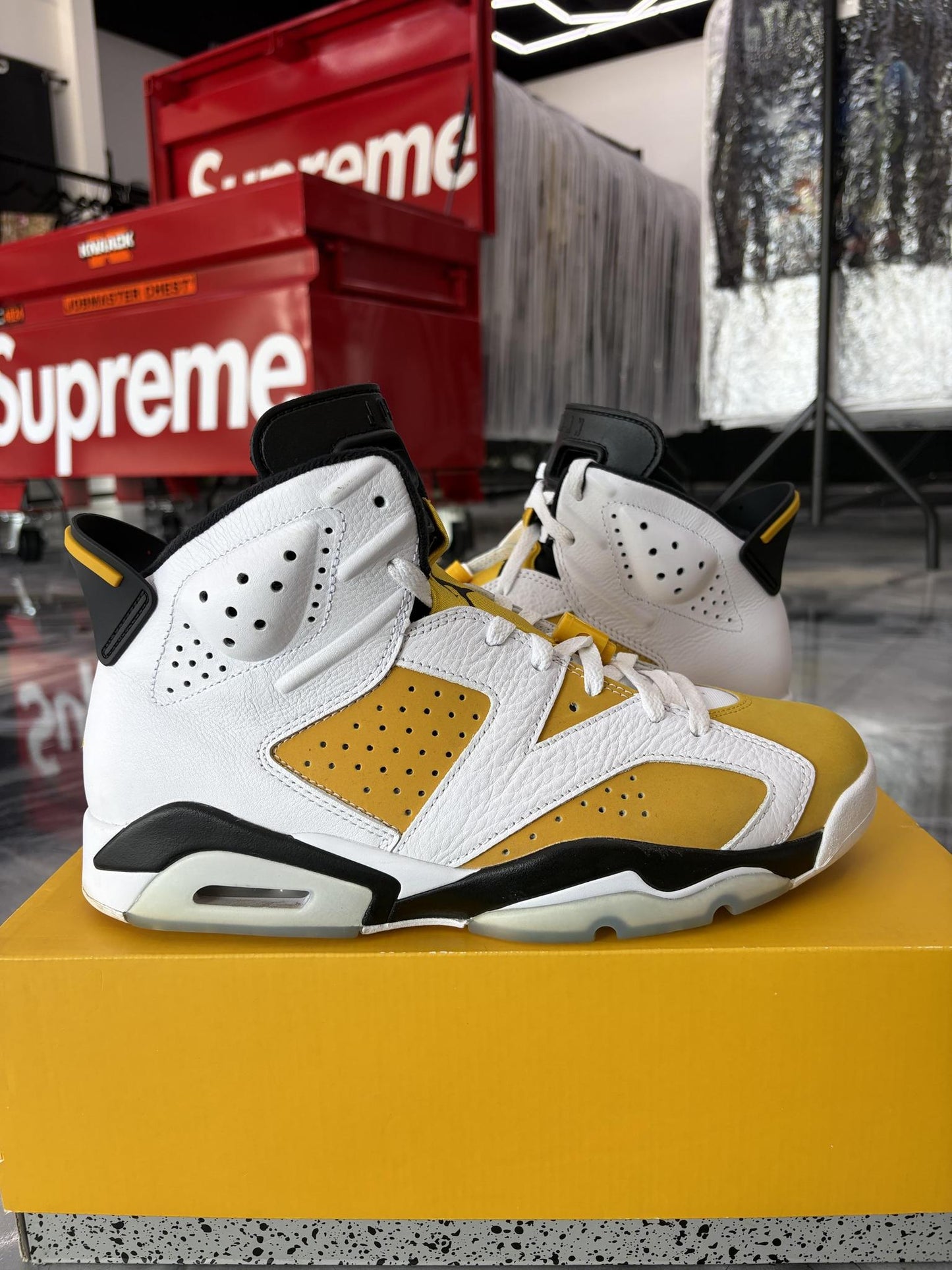 Jordan 6 "Yellow Ochre" Used Size 10.5