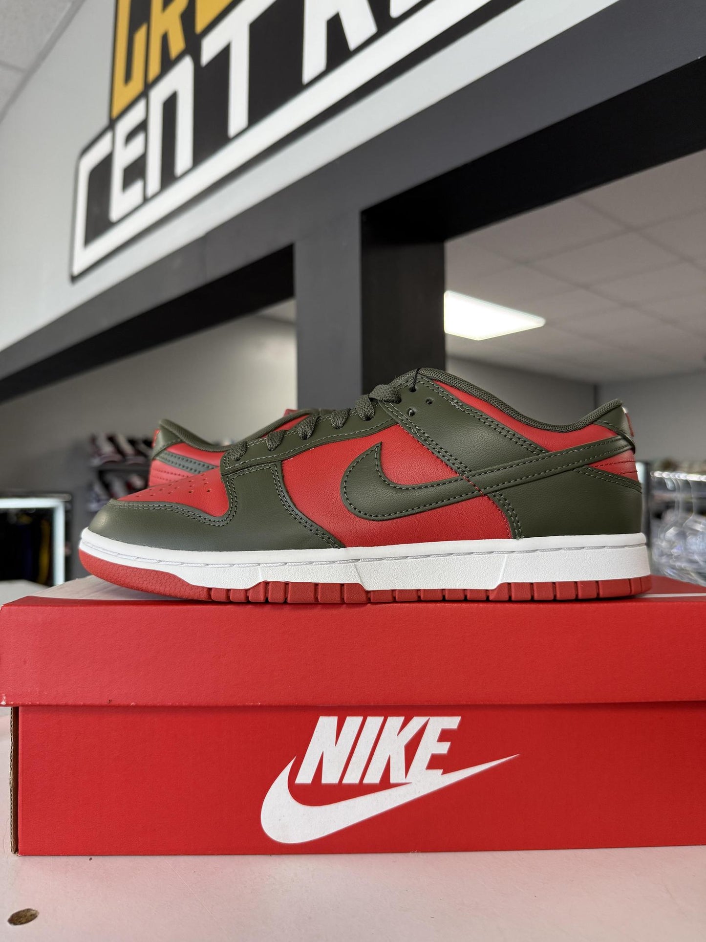 Nike Dunk Low "Mystic Red Olive" Used Size 8