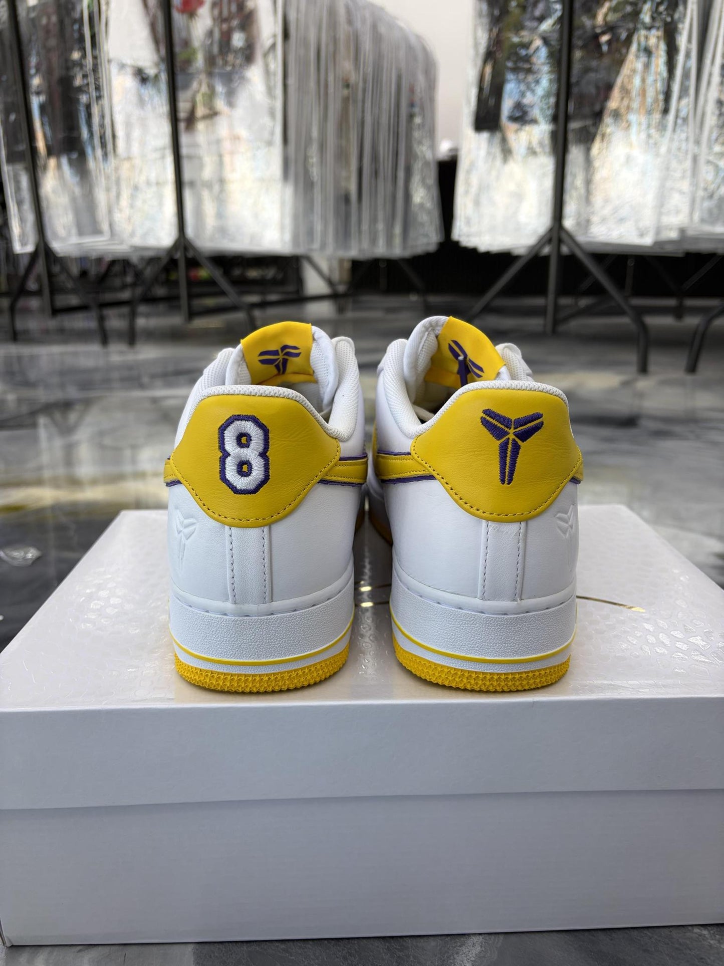 Nike Air Force 1 Low "Kobe Lakers Home" Used Size 12