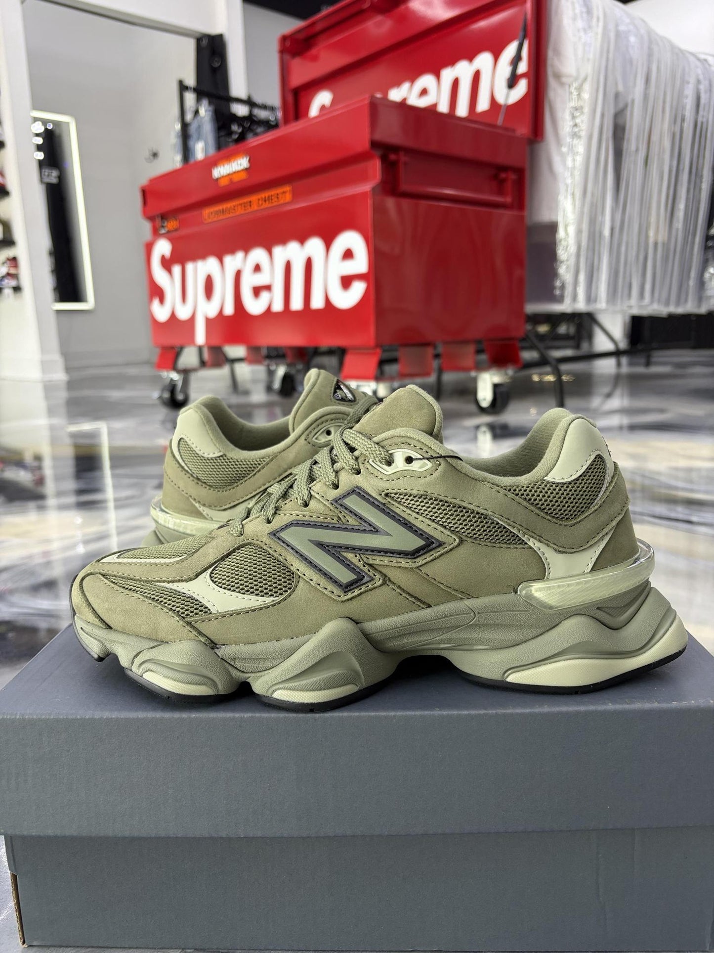 New Balance 9060 "Dark Olivine" Used Size 9