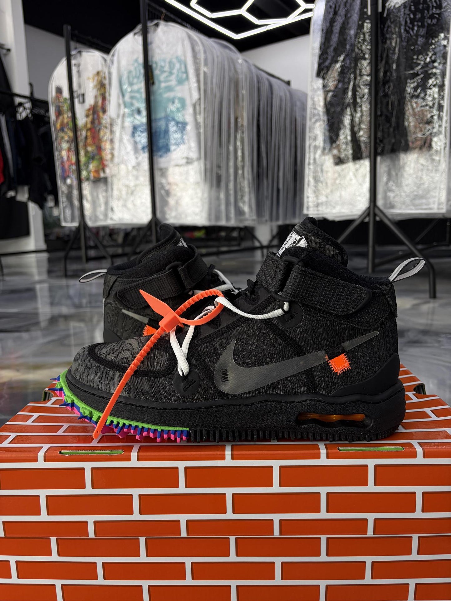 Nike X Off White Air Force 1 Mid "Black" Used Size 9
