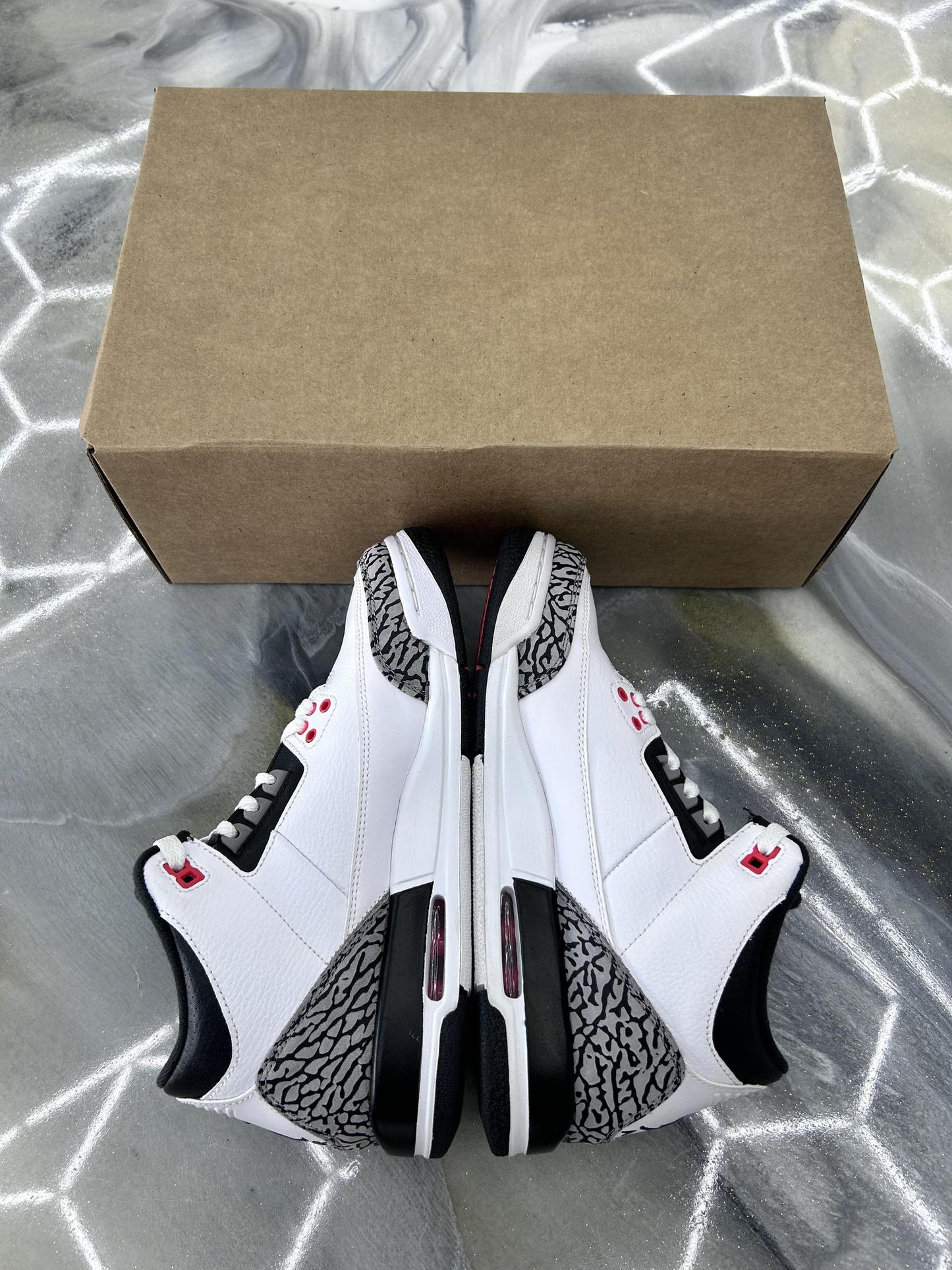 Jordan 3 "Infrared" Used Size 7Y/8.5W