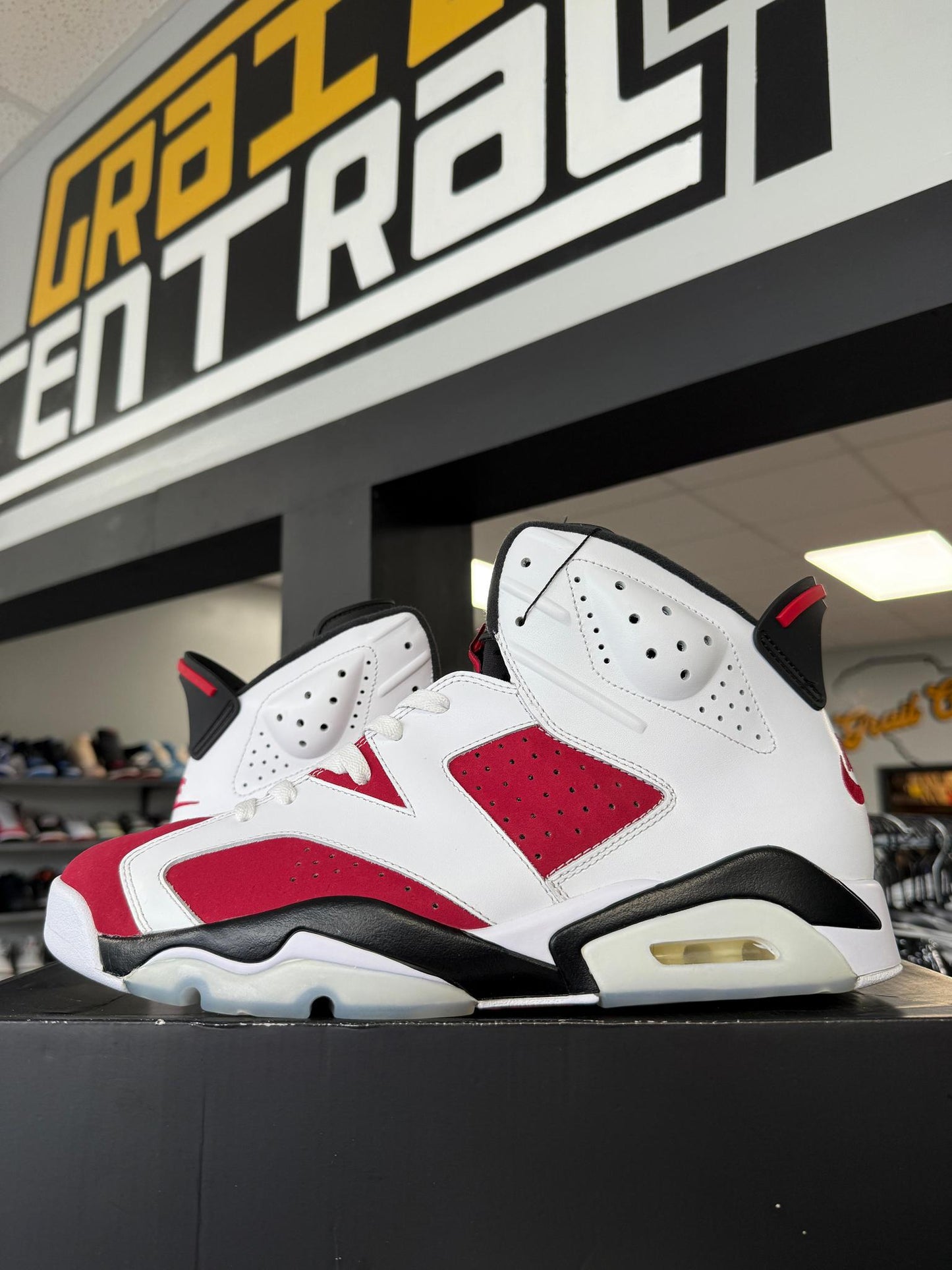 Jordan 6 "Carmine" Used Size 13
