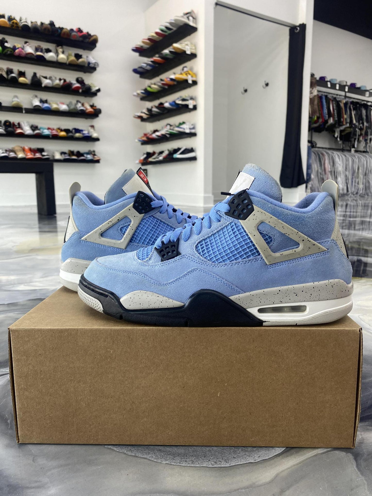 Jordan 4 "UNC" Used Size 10.5