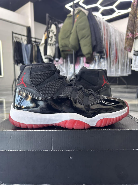 Jordan 11 "Bred" Used Size 9