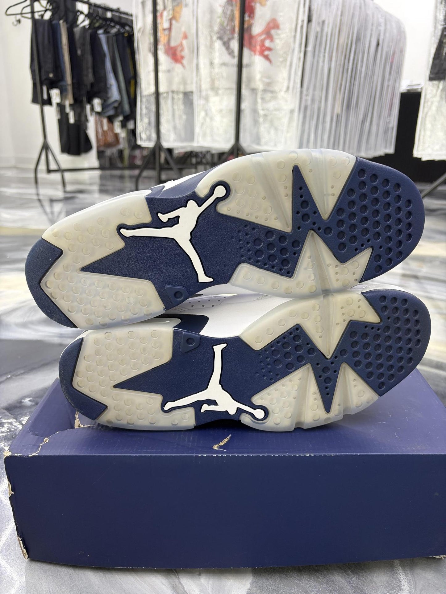 Jordan 6 "Midnight Navy" Used Size 11.5
