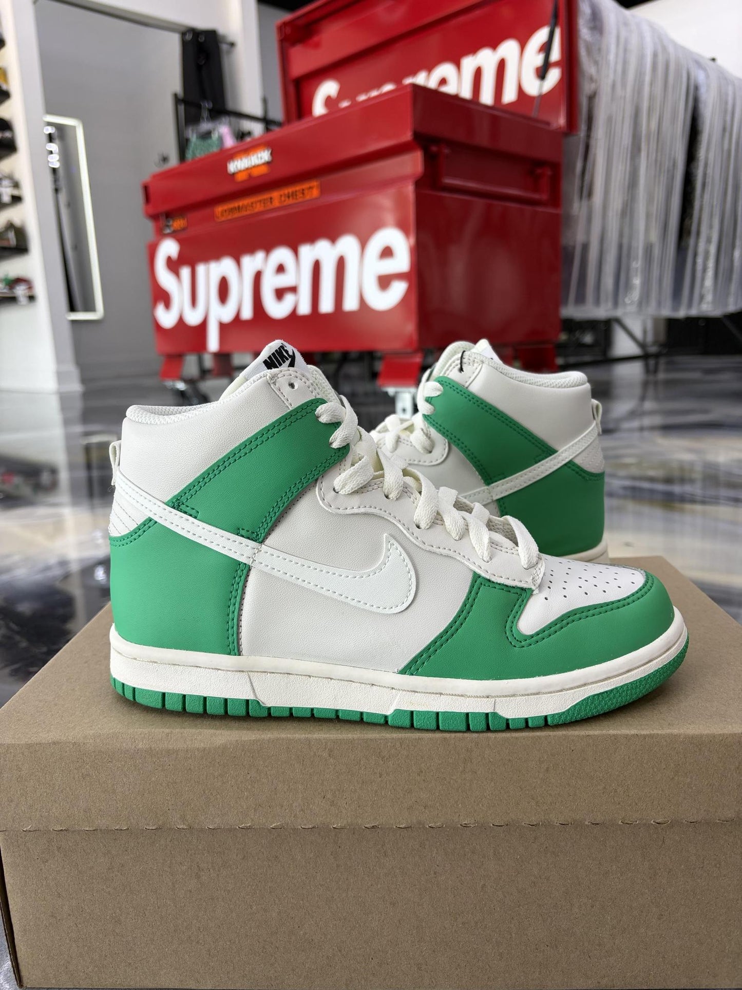 Nike Dunk High "Phantom Stadium Green" Used Size 5.5Y/7W