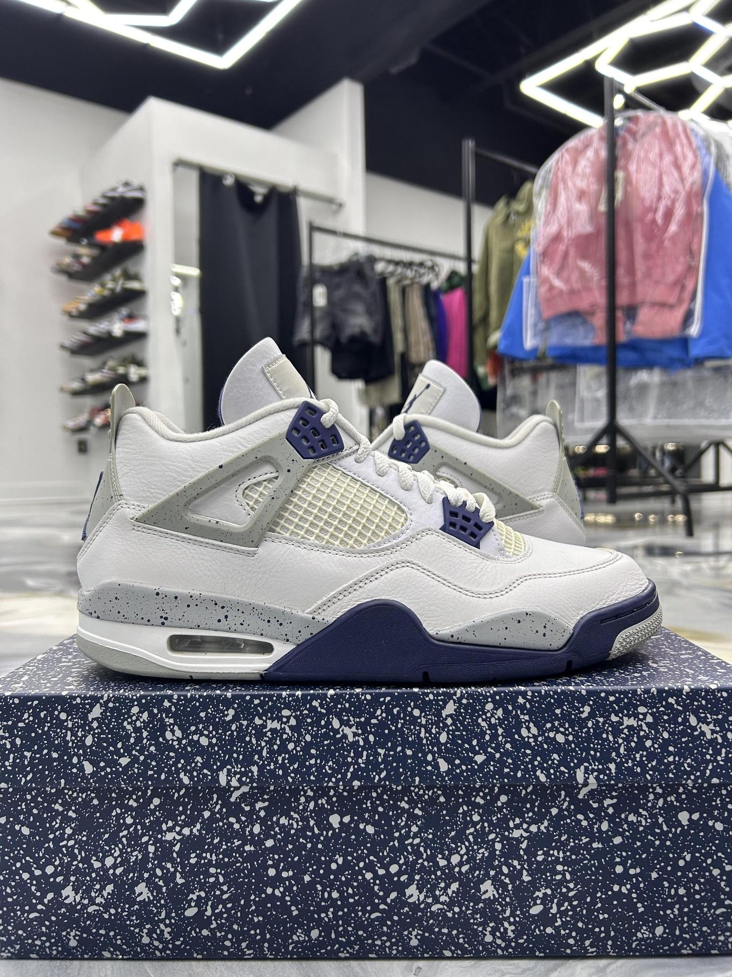 Jordan 4 "Midnight Navy" Used Size 10.5