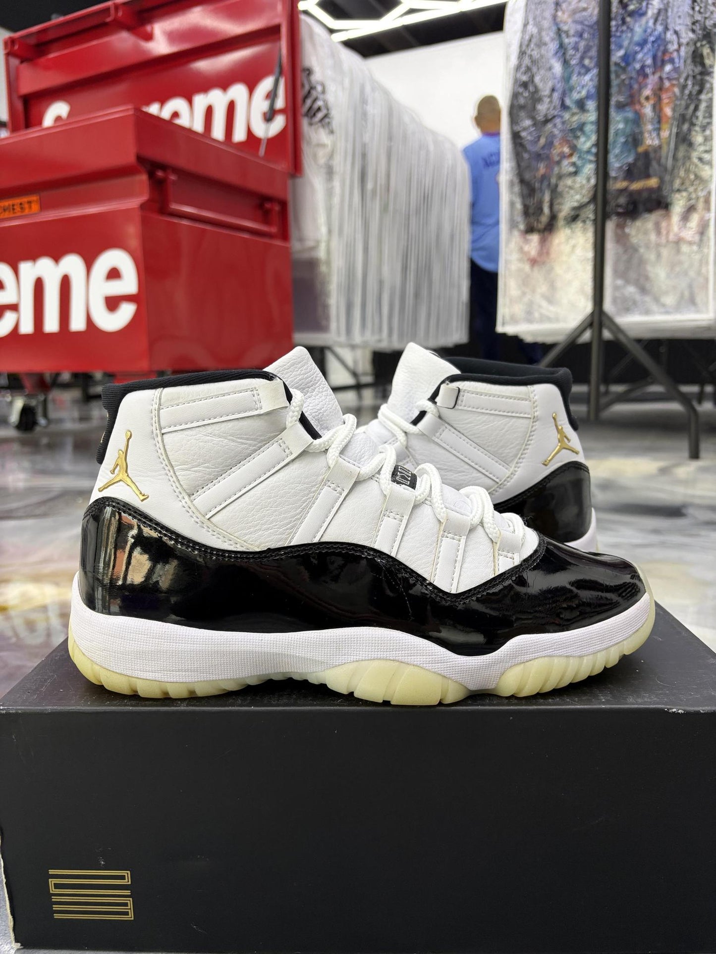 Jordan 11 "Gratitude" Used Size 8.5