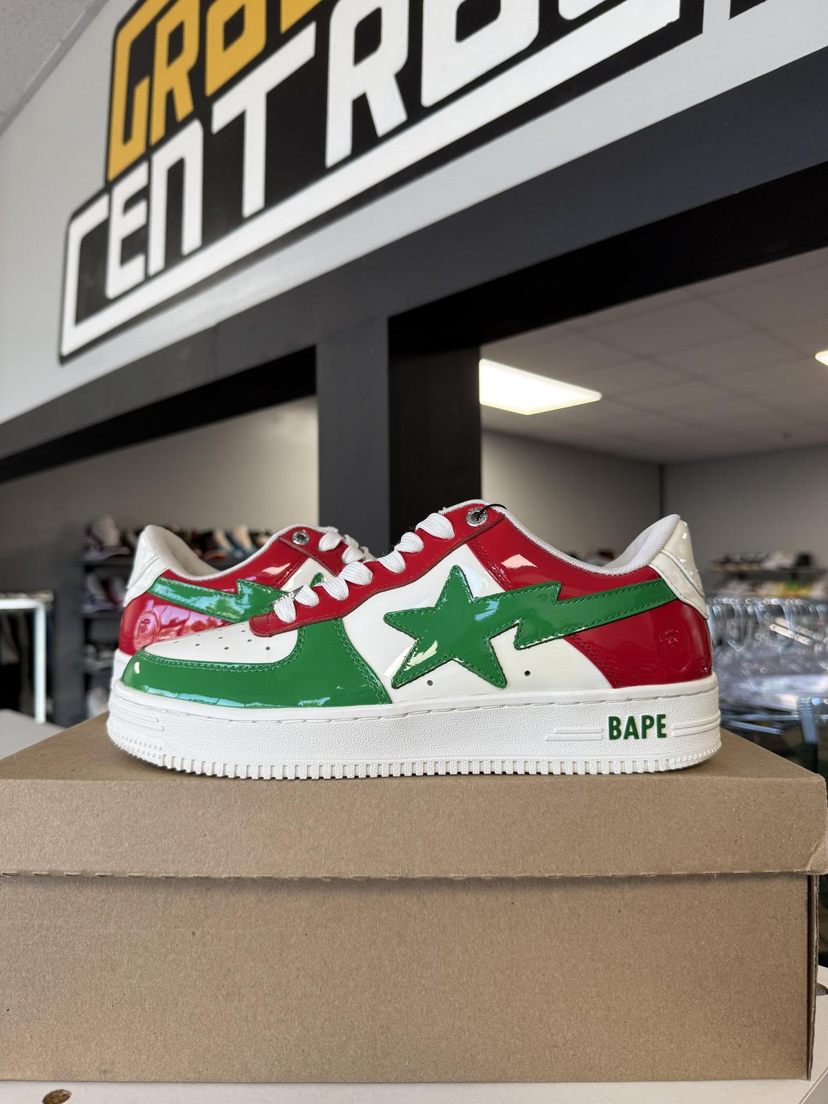 Bapesta "Italy" Used Size 8