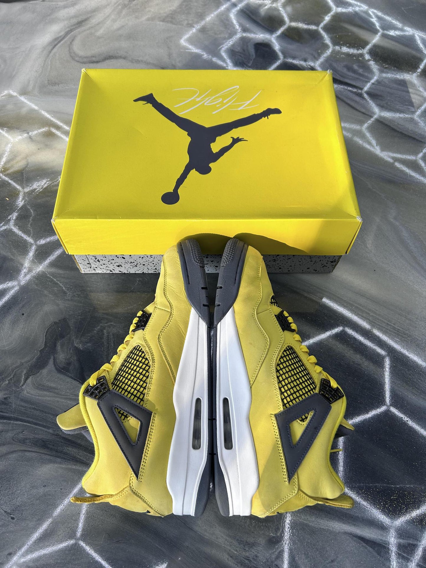 Jordan 4 "Lightning" Used Size 12