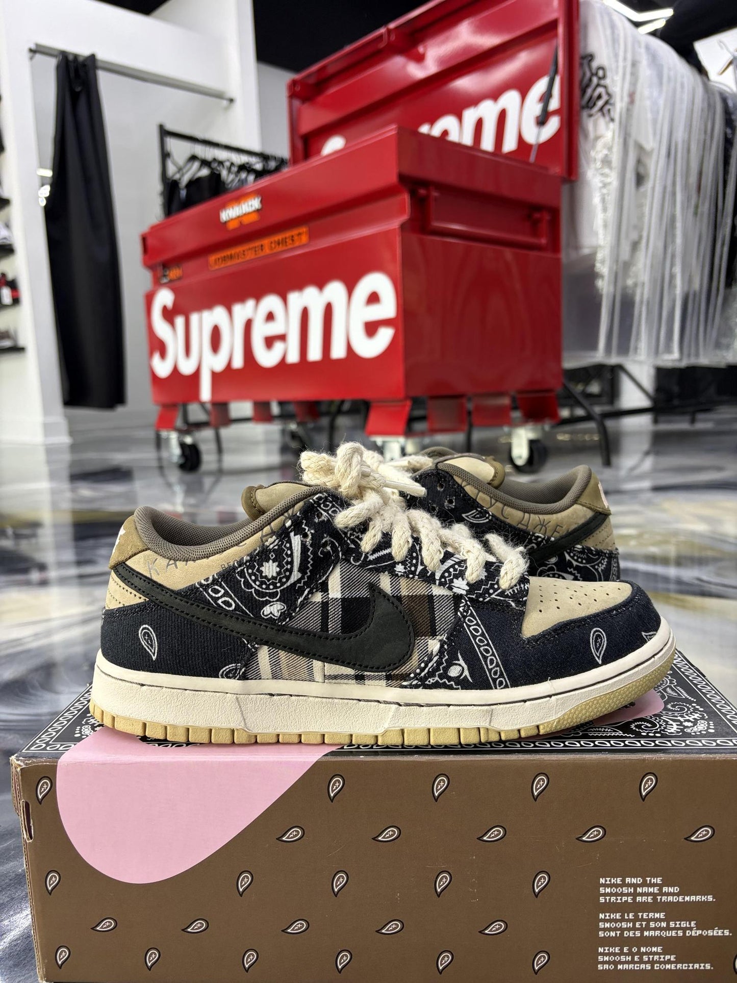 Nike SB Dunk Low X Travis Scott Used Size 8.5