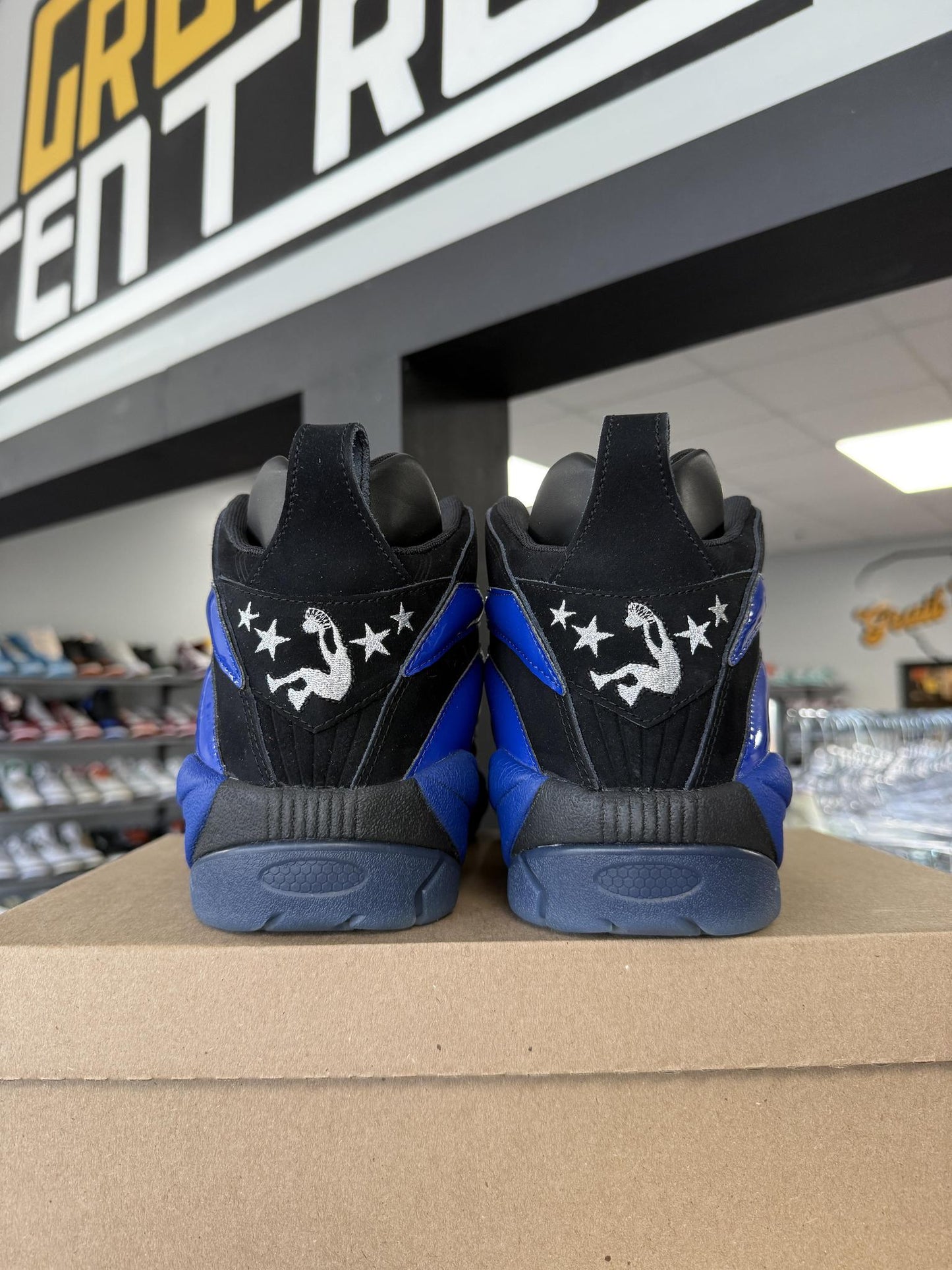 Reebok Shaqnosis "Orlando Blue Black" Used Size 11.5