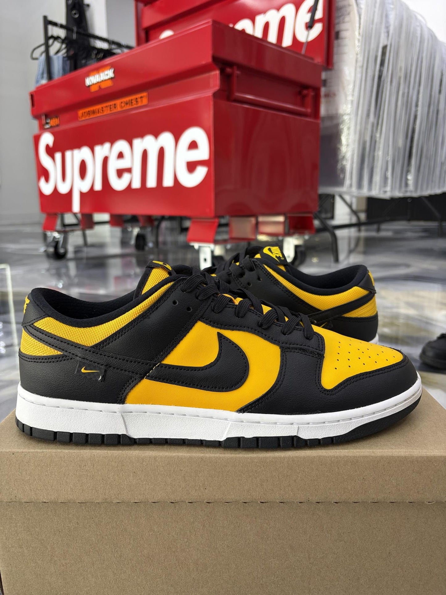 Nike Dunk Low "Reverse Goldenrod" Used Size 12