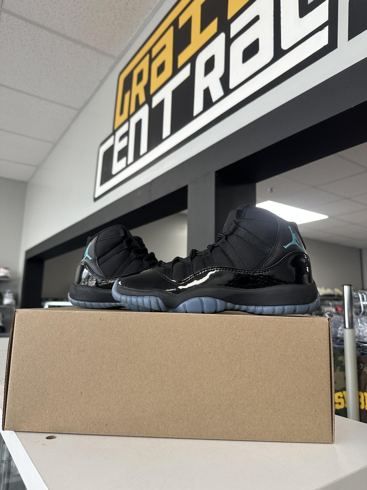Jordan 11 "Gamma" Used Size 5Y/6.5W