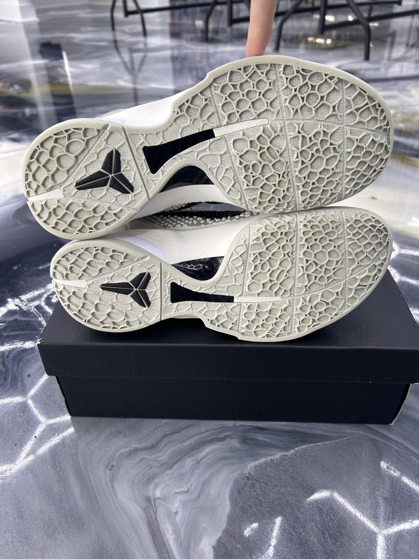 Kobe 6 "All Star Sail" Used Size 9
