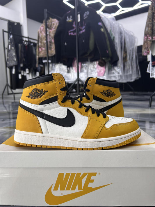 Jordan 1 "Yellow Ochre" Used Size 9