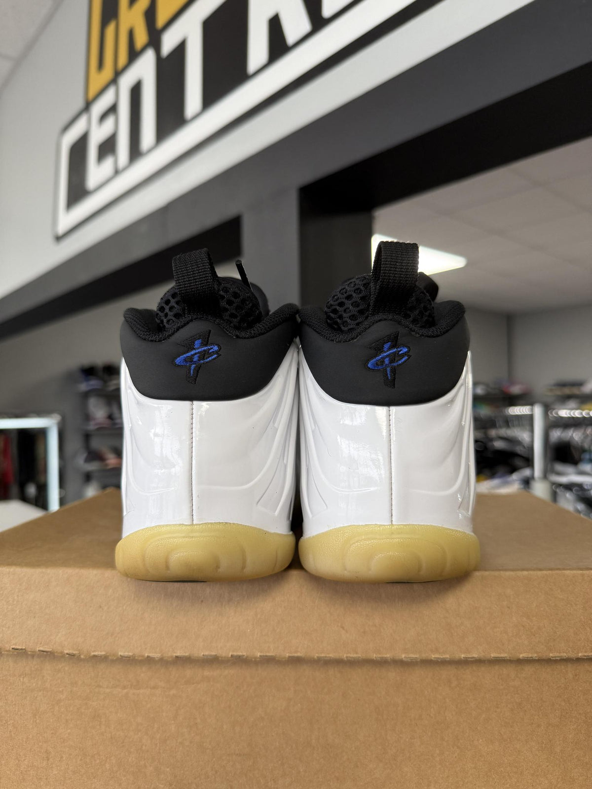 Nike Foamposite White and Black Used Size 7Y/8.5W