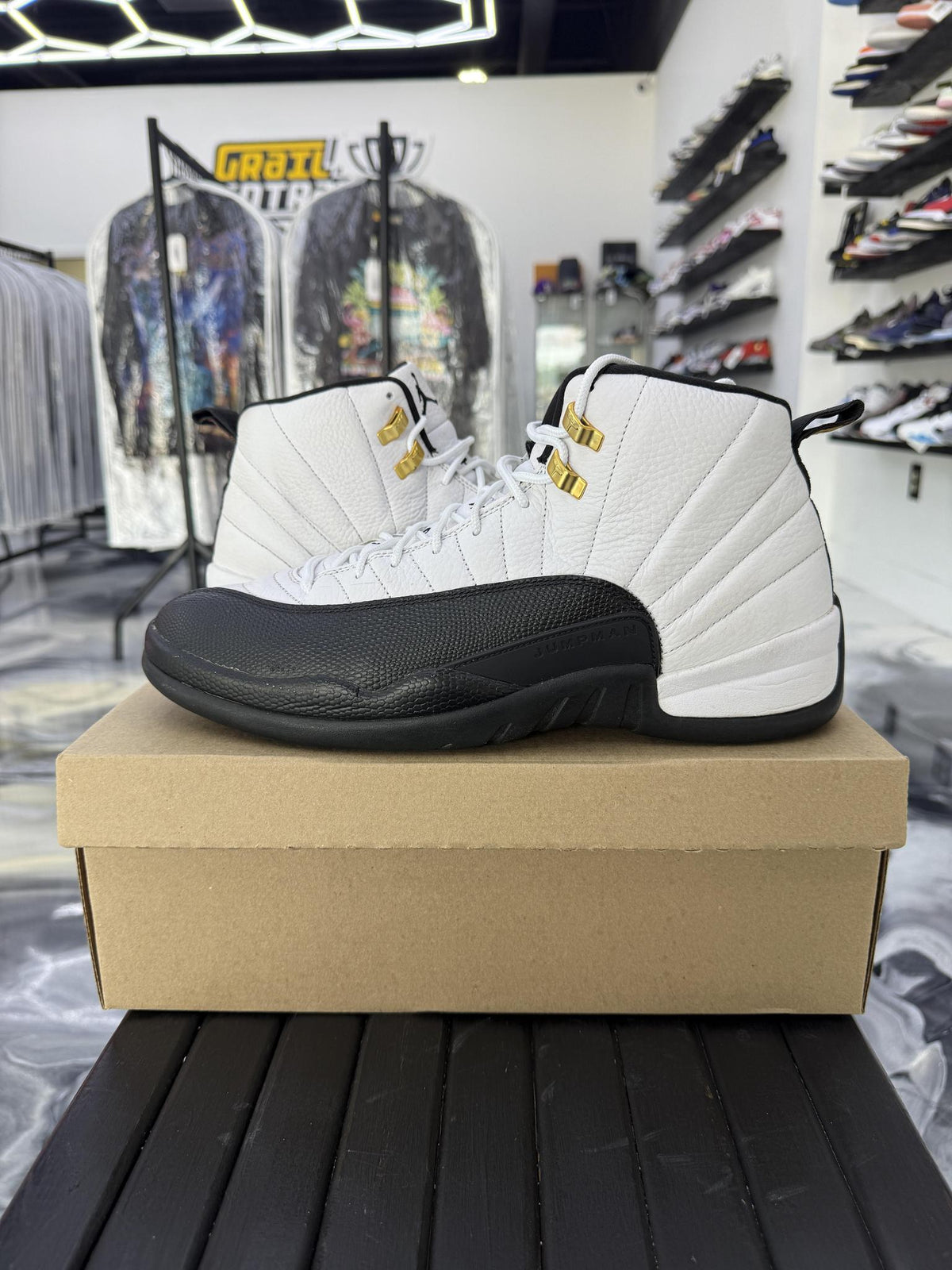 Jordan 12 "Taxi" Used Size 13