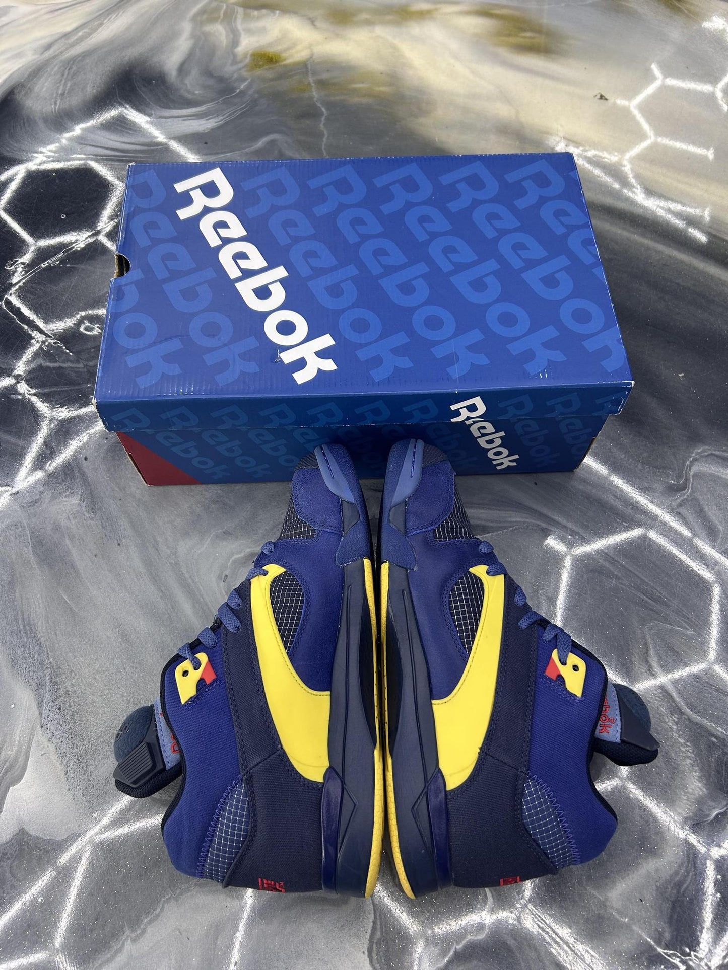 Reebok Court Victory Pump "Navy Yellow" Used Size 9.5