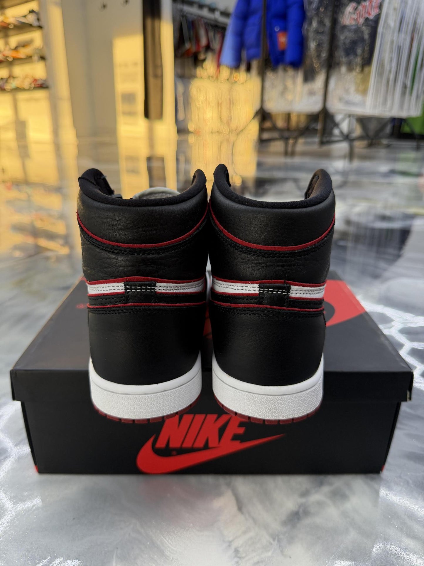 Jordan 1 High Bloodline Used Size 8