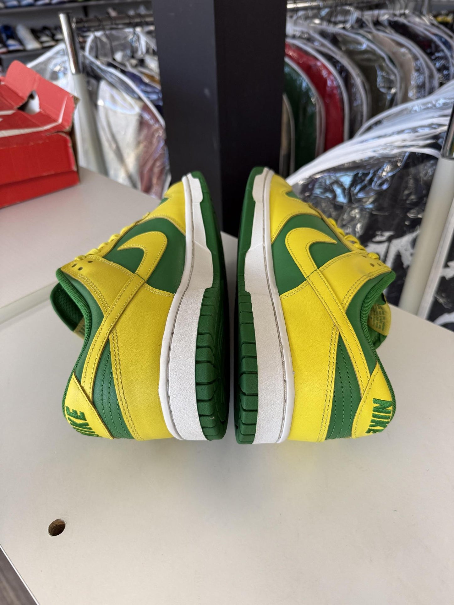 Dunk Low "Reverse Brazil" Used Size 11