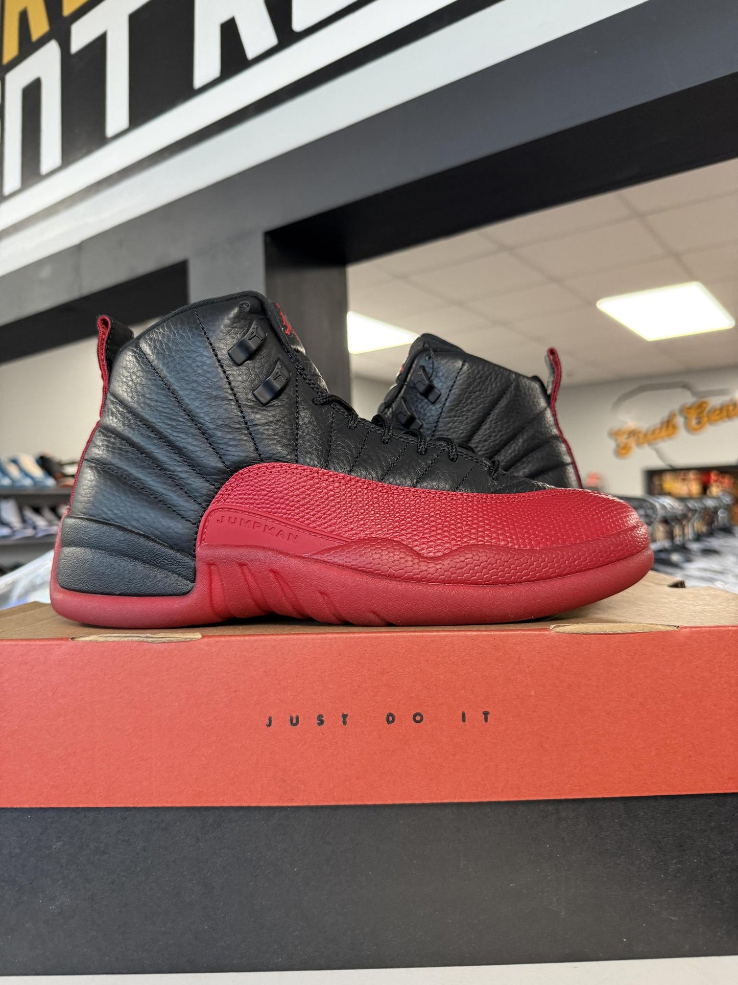 Jordan 12 "Flu Game" Used Size 8.5