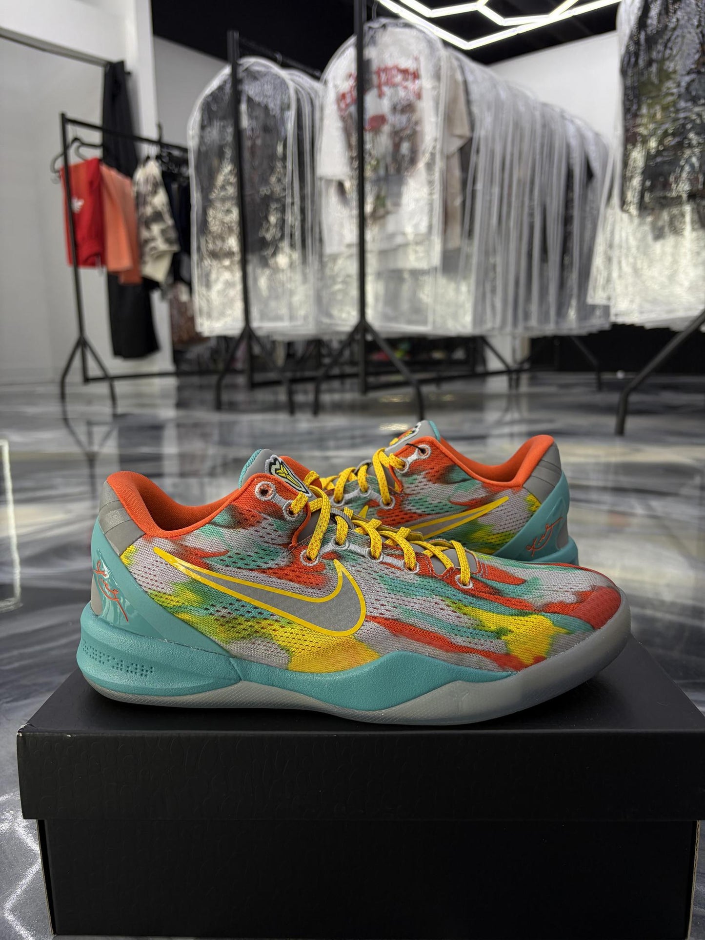 Nike Kobe 8 "Venice Beach" Used Size 6.5Y/8W
