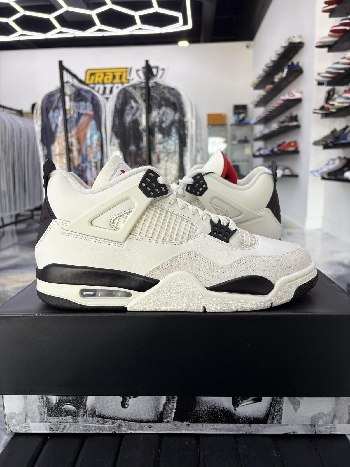 Jordan 4 "Flight Club" Used Size 10