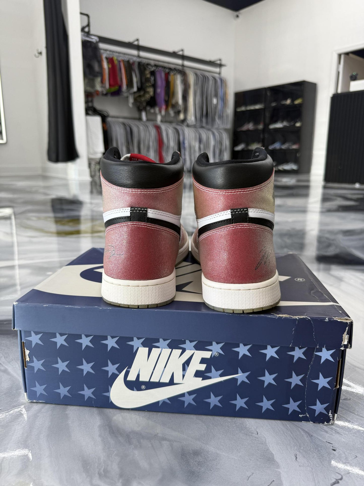 Jordan 1 X Trophy Room "Chicago" Used Size 14