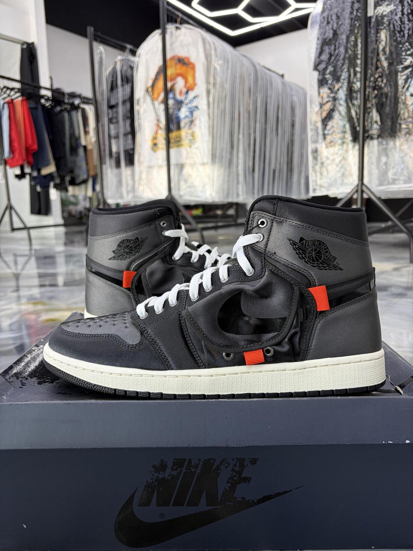 Jordan 1 "Utility Black" Used Size 13
